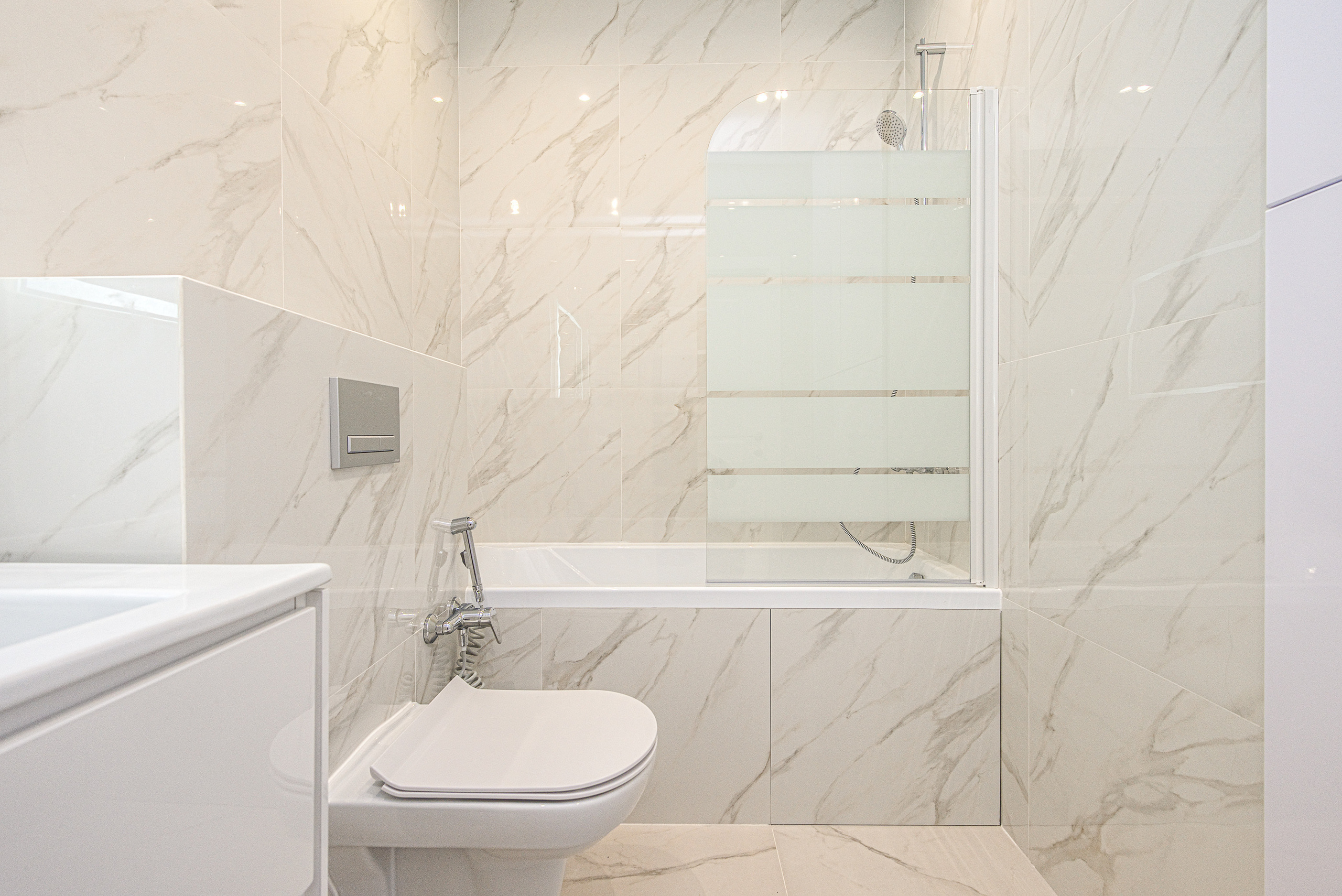 Квартира на продажу. Интерьерный фотограф. Фото- видеосъемка недвижимости Санкт-Петербург