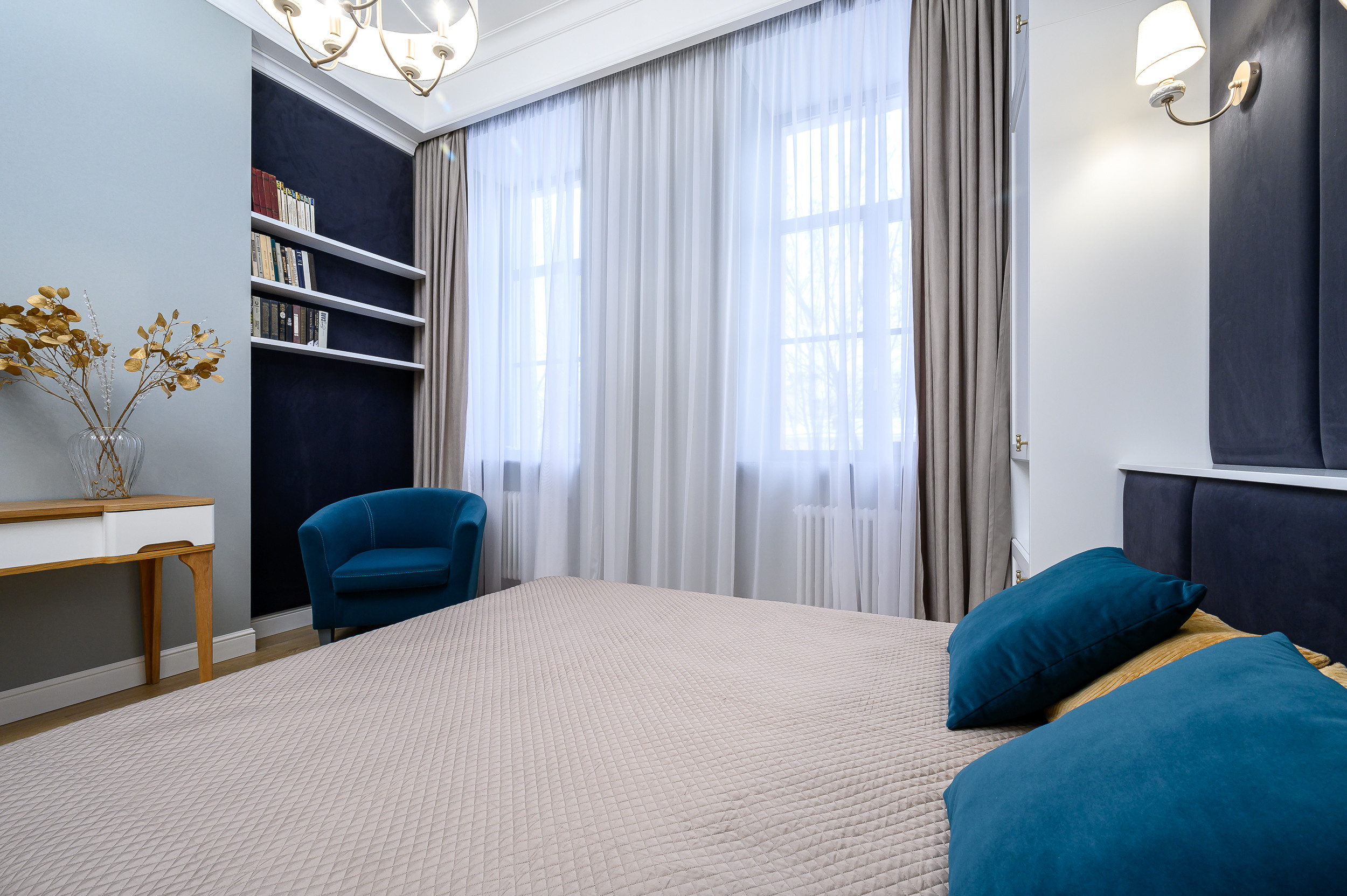 Квартира на продажу на Васильевском острове. Интерьерный фотограф. Фото- видеосъемка недвижимости Санкт-Петербург