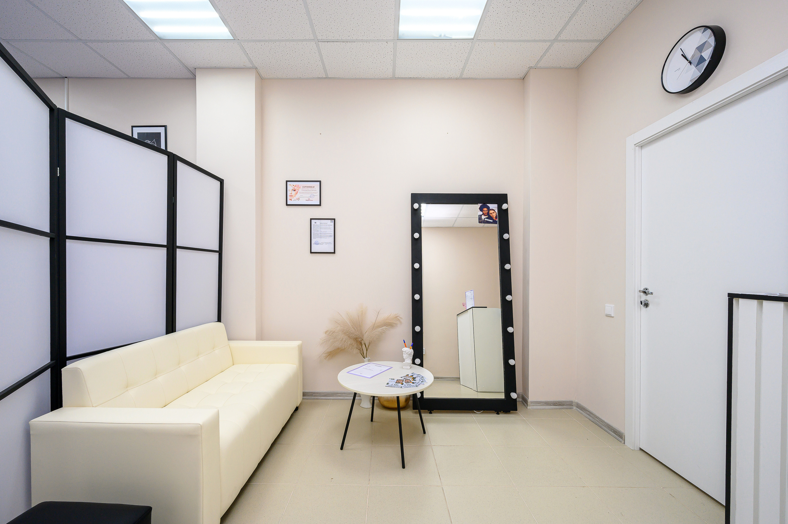 Volos. Интерьерный фотограф. Фото- видеосъемка недвижимости Санкт-Петербург