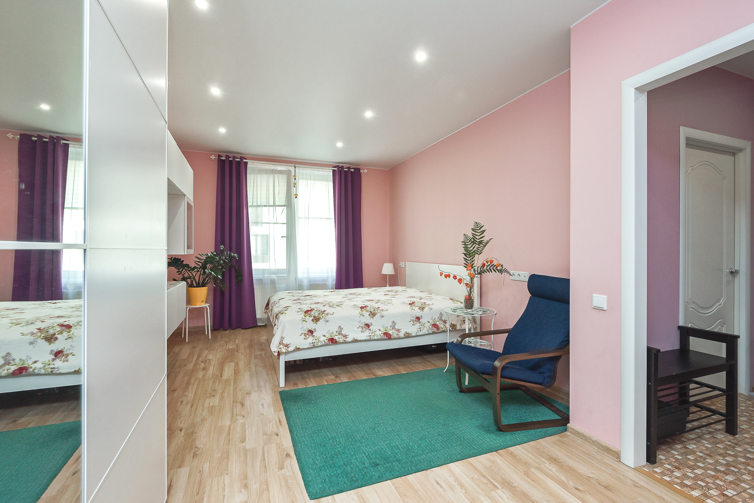 Квартира на продажу. Интерьерный фотограф. Фото- видеосъемка недвижимости Санкт-Петербург