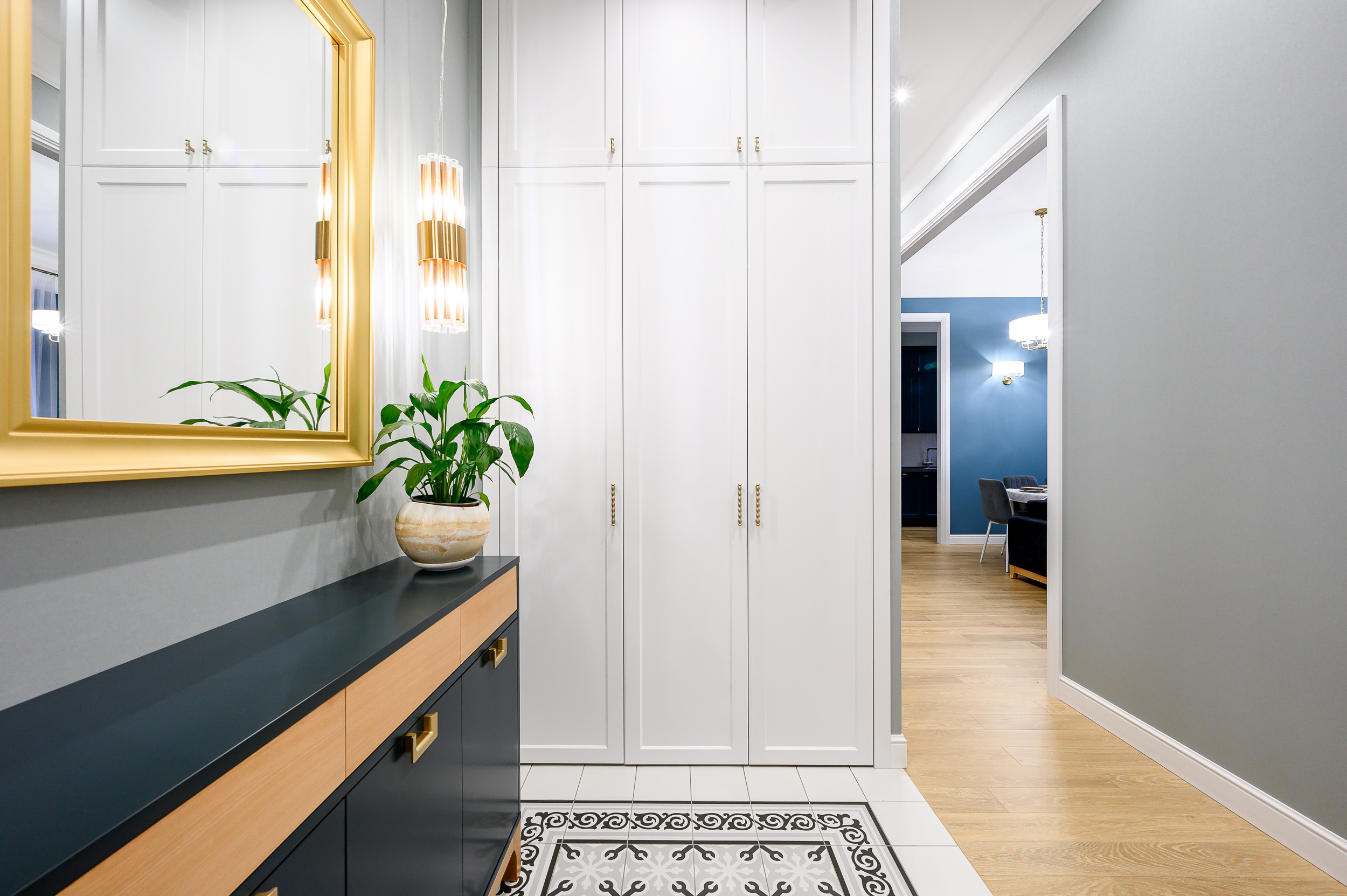 Квартира на продажу на Васильевском острове. Интерьерный фотограф. Фото- видеосъемка недвижимости Санкт-Петербург