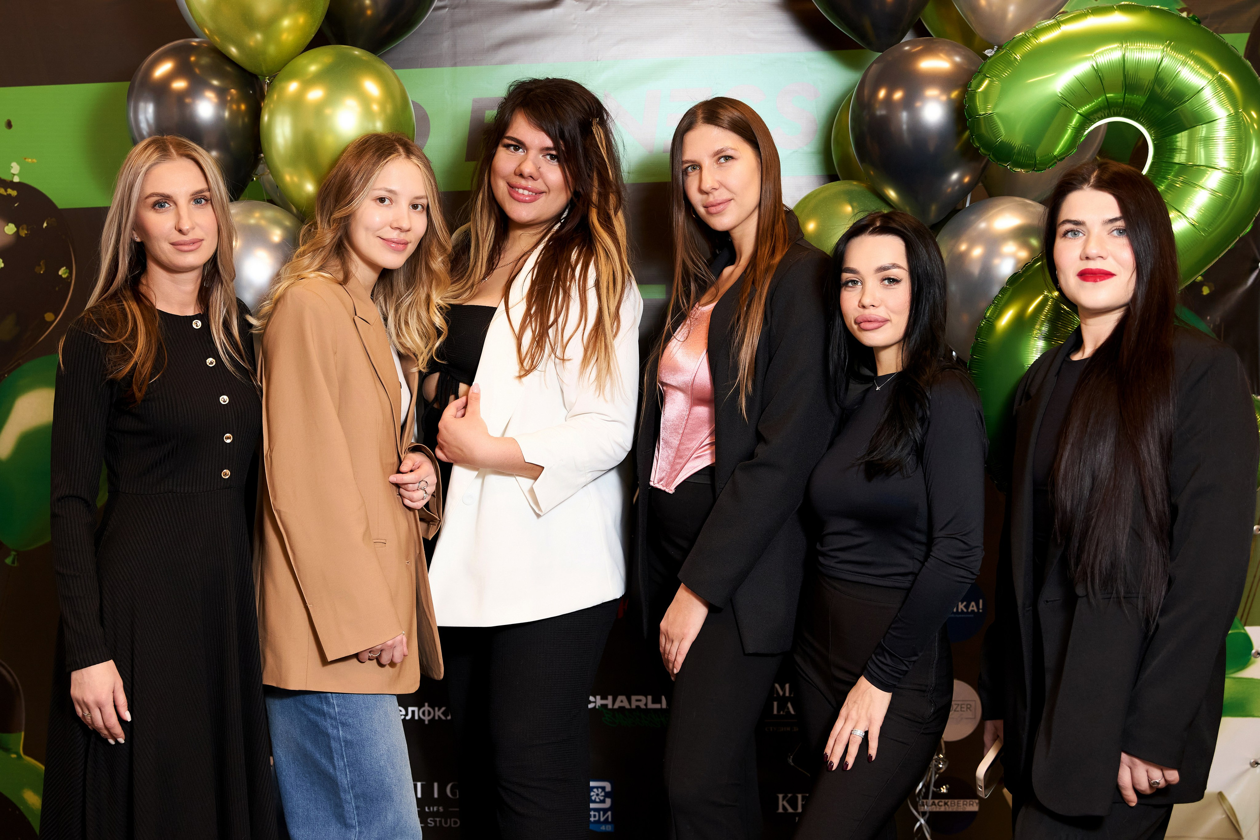 SQ — ФИТНЕС. 2 ГОДА. Фотограф Липецк. Фотограф в Липецке Татьяна Минаева. Портретный фотограф Липецк. Свадебный фотограф Липецк. Бизнес фотограф Липецк