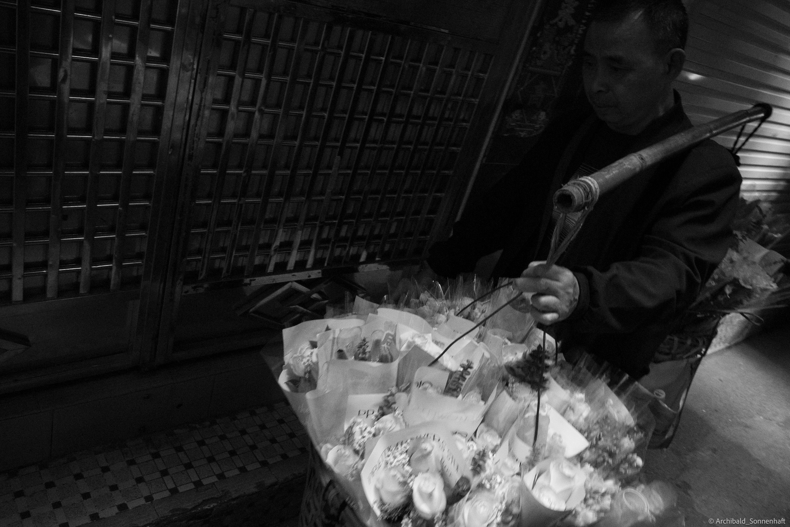 Shipai Urban Village. Photographer in Guangzhou, China. Archibald Sonnenhaft