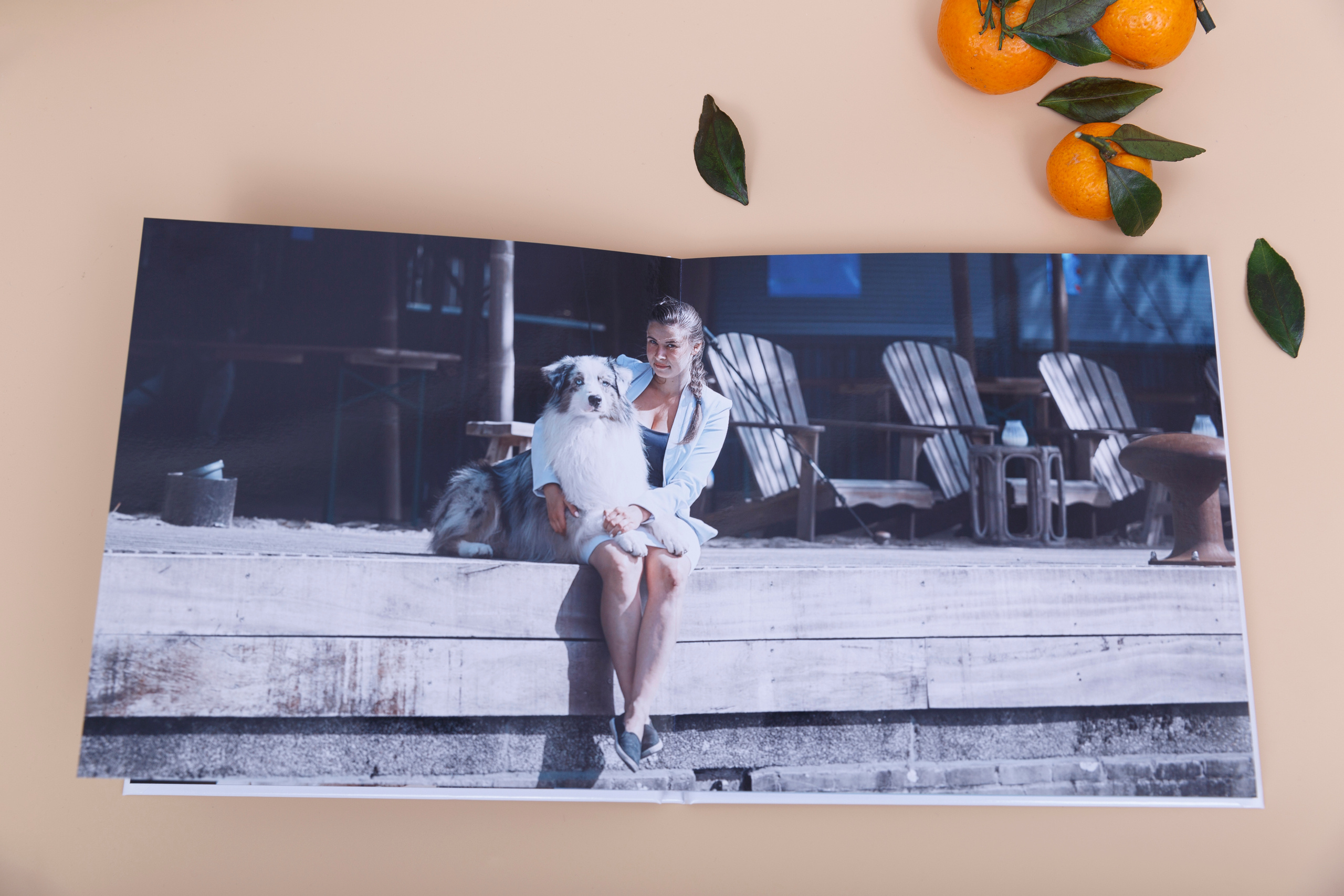 Альбом 20х20 см. Глянцевая бумага. Твердая обложка.