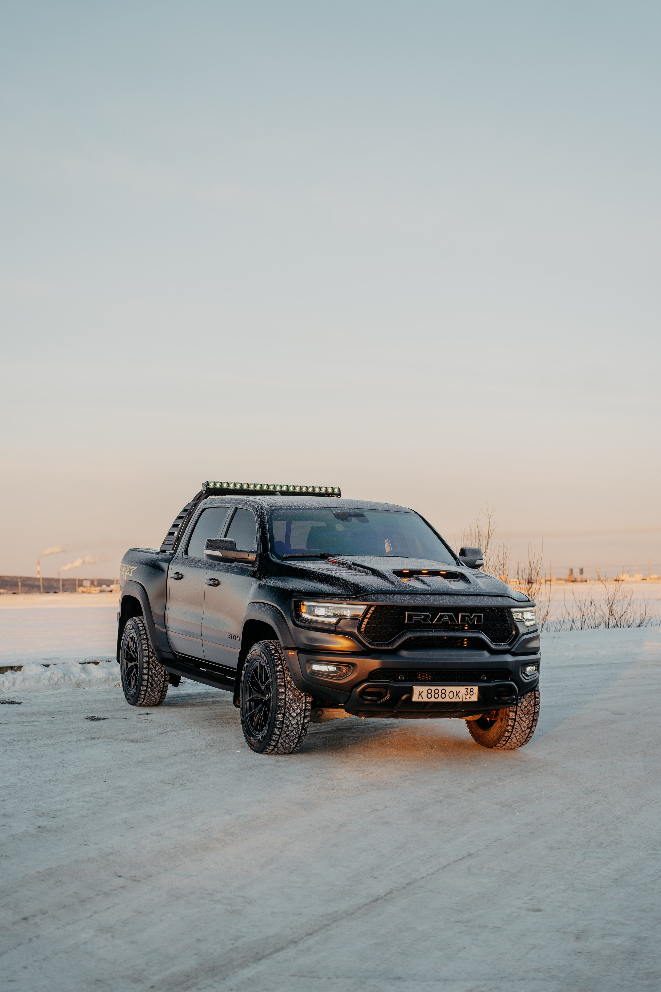 Ram Rebel TRX. Фотограф, видеограф и пилот дрона на Байкале