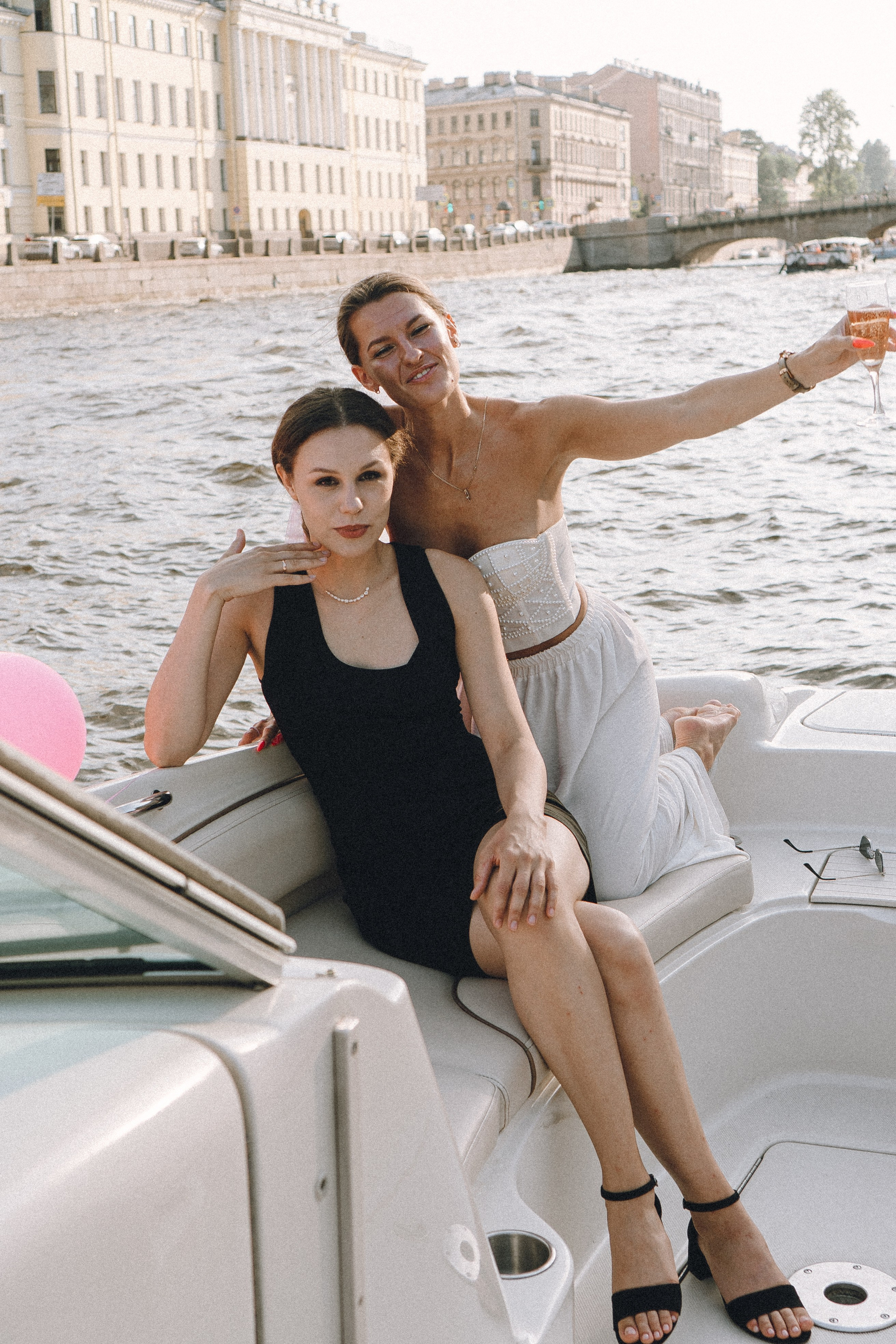 ДЕВИЧНИК НА КАТЕРЕ. Профессиональный фотограф, Санкт-Петербург — Виктория Богомолова