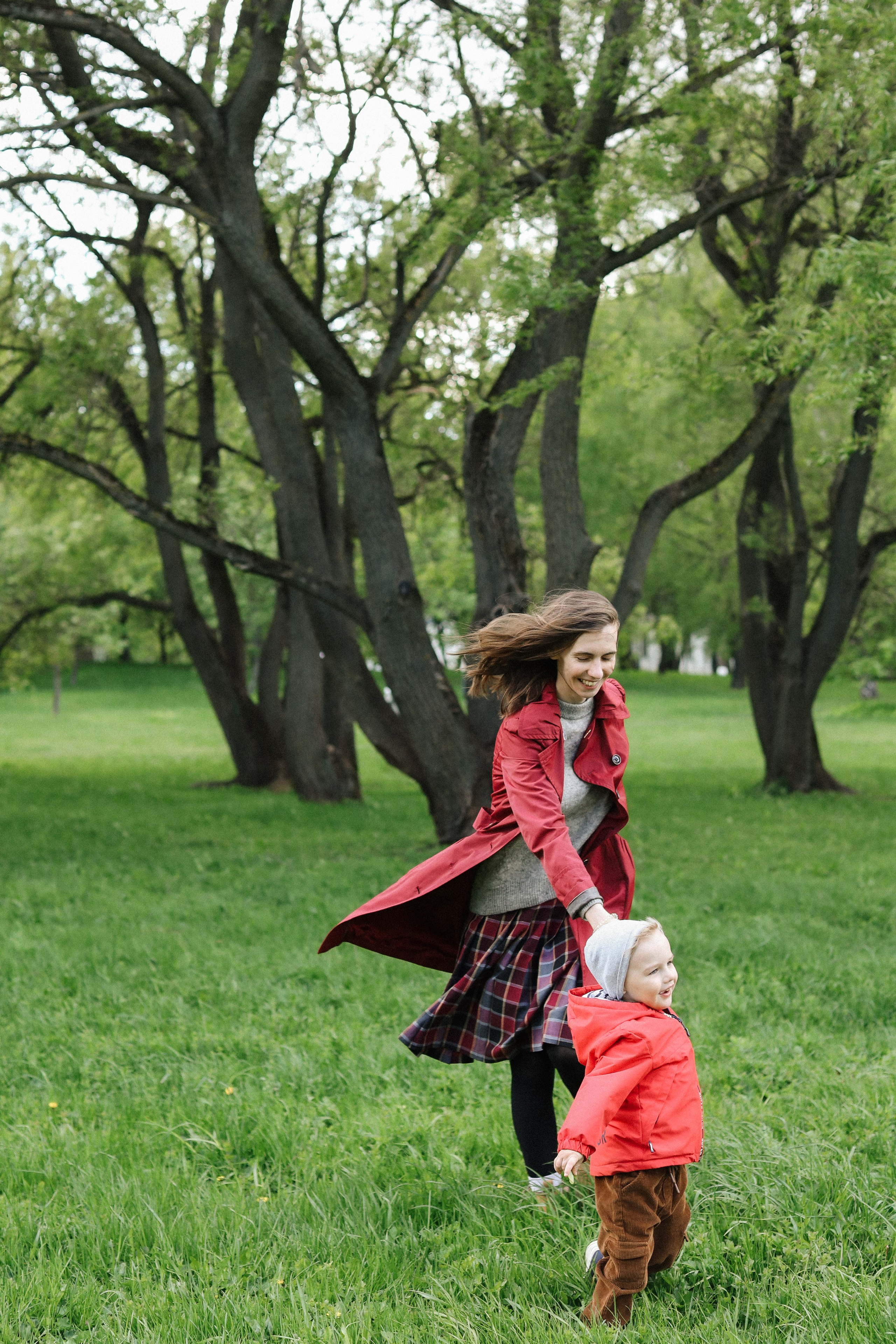 Прогулка мамы с сыновьями. Семейный и lovestory фотограф в Москве Светлана Коняхина