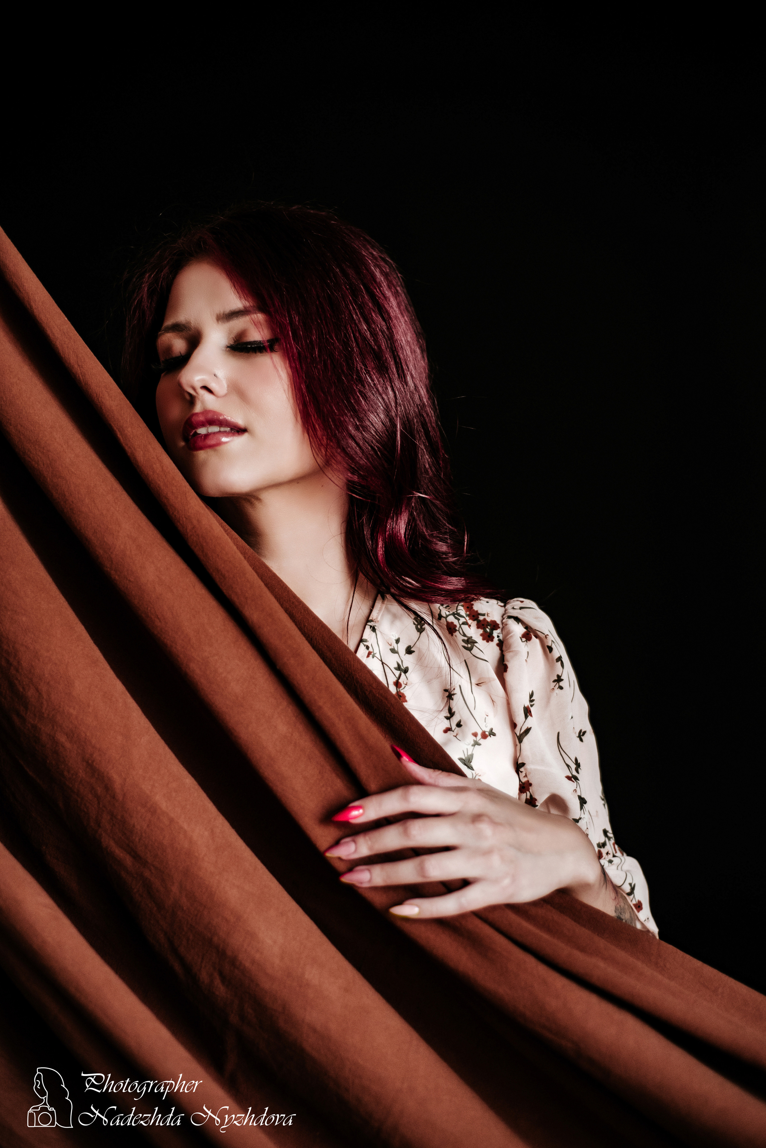 Женский портрет в тканях ♡. Свадебный фотограф в Санкт-Петербурге Надежда Нуждова