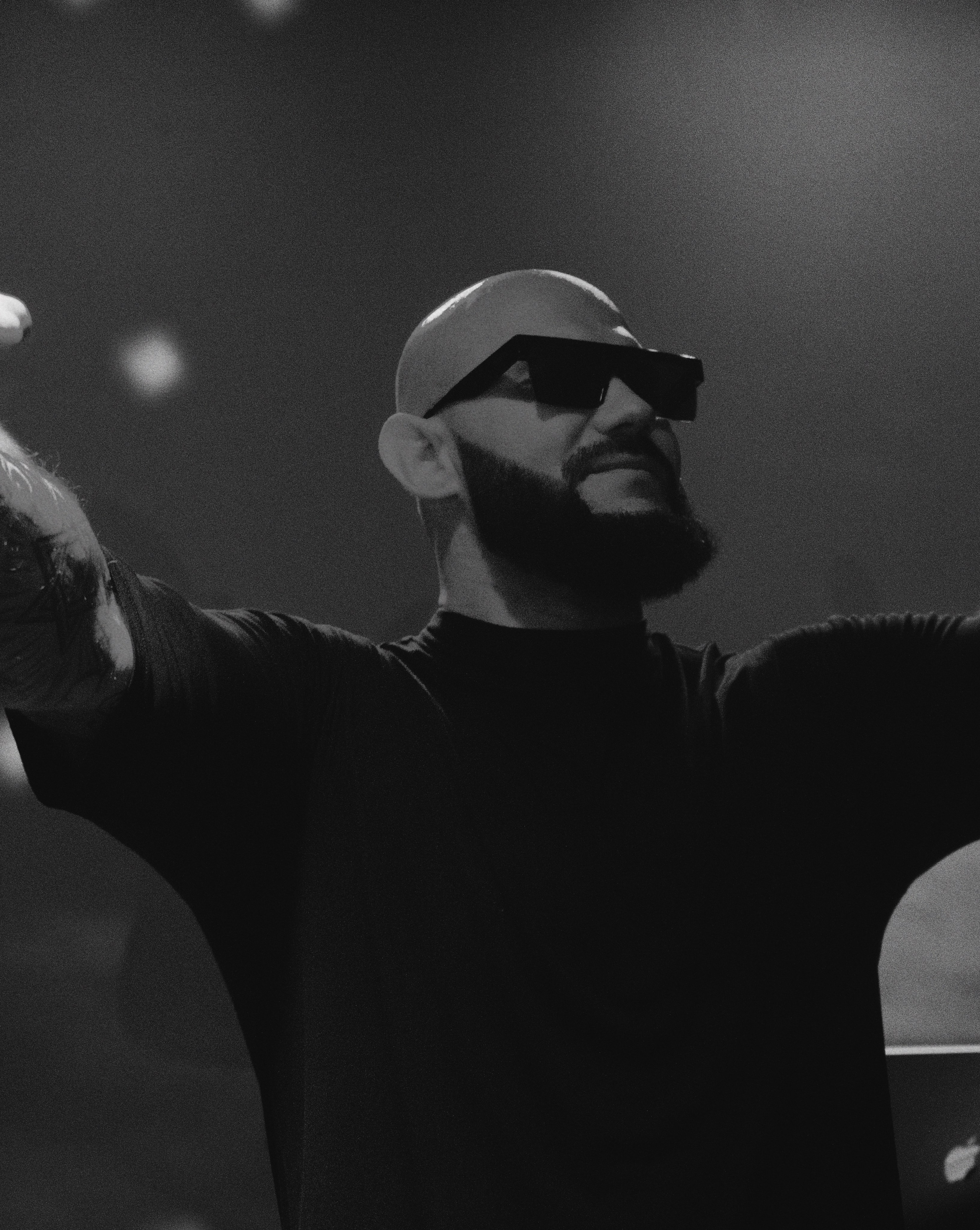 DZHIGAN. NOIZOMAX Художественный фотограф в Дубай