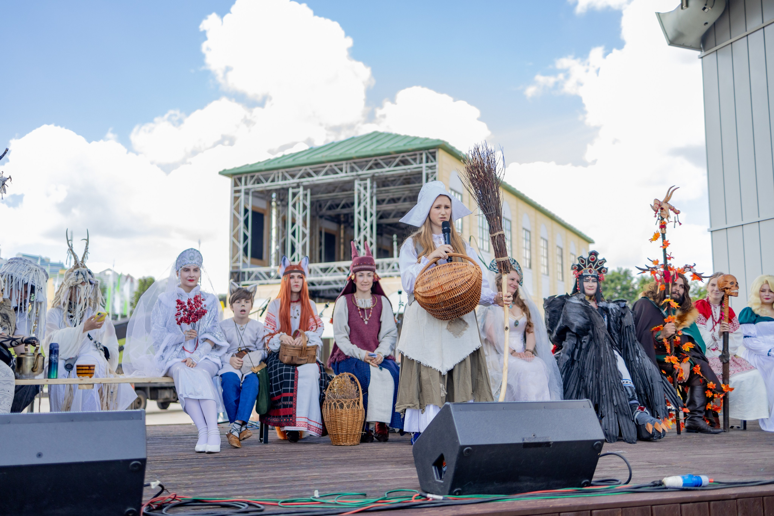 Земля Легенд: Солнце и медведь Фест. Репортажный, семейный и студийный фотограф в Москве Демин Алексей