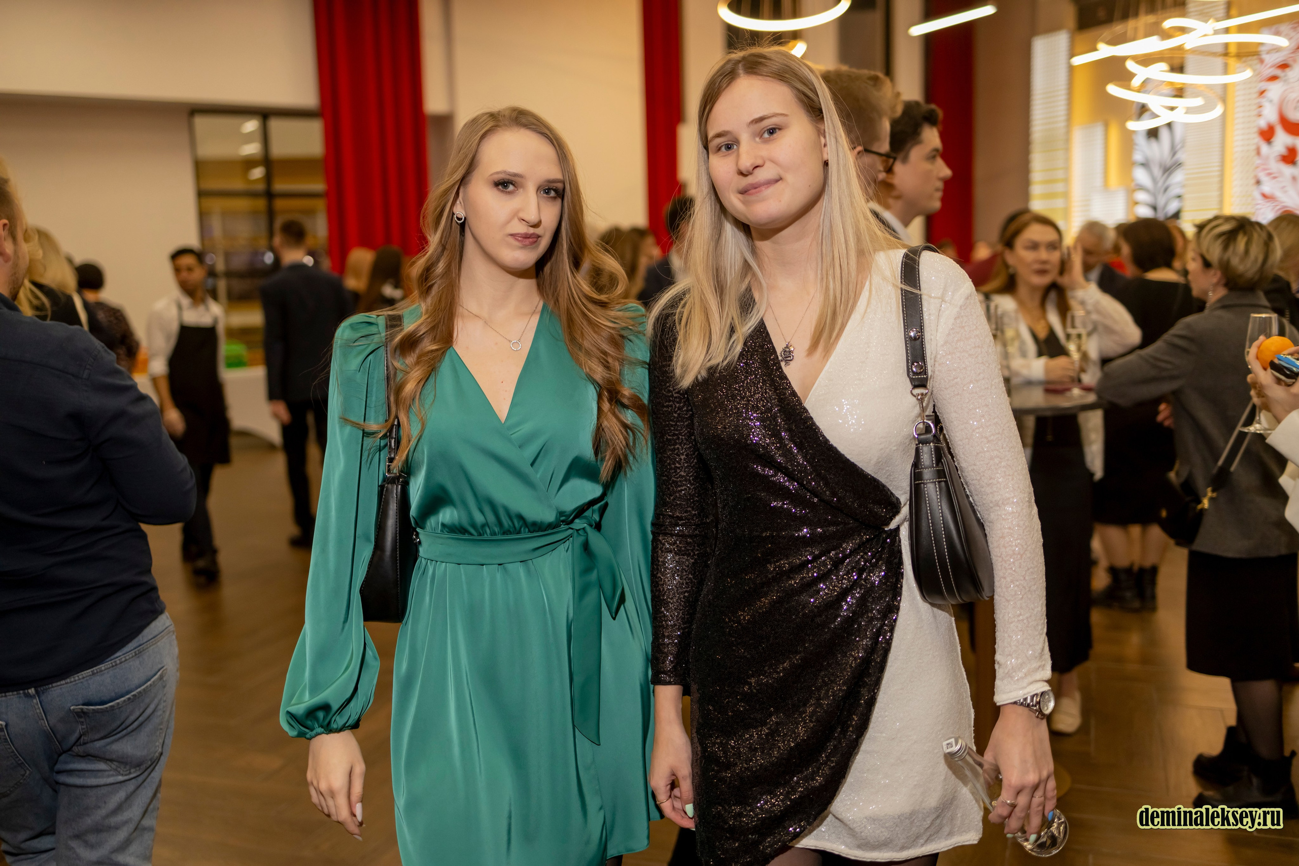 Мисс офис 2024 комус. Репортажный, семейный и студийный фотограф в Москве Демин Алексей
