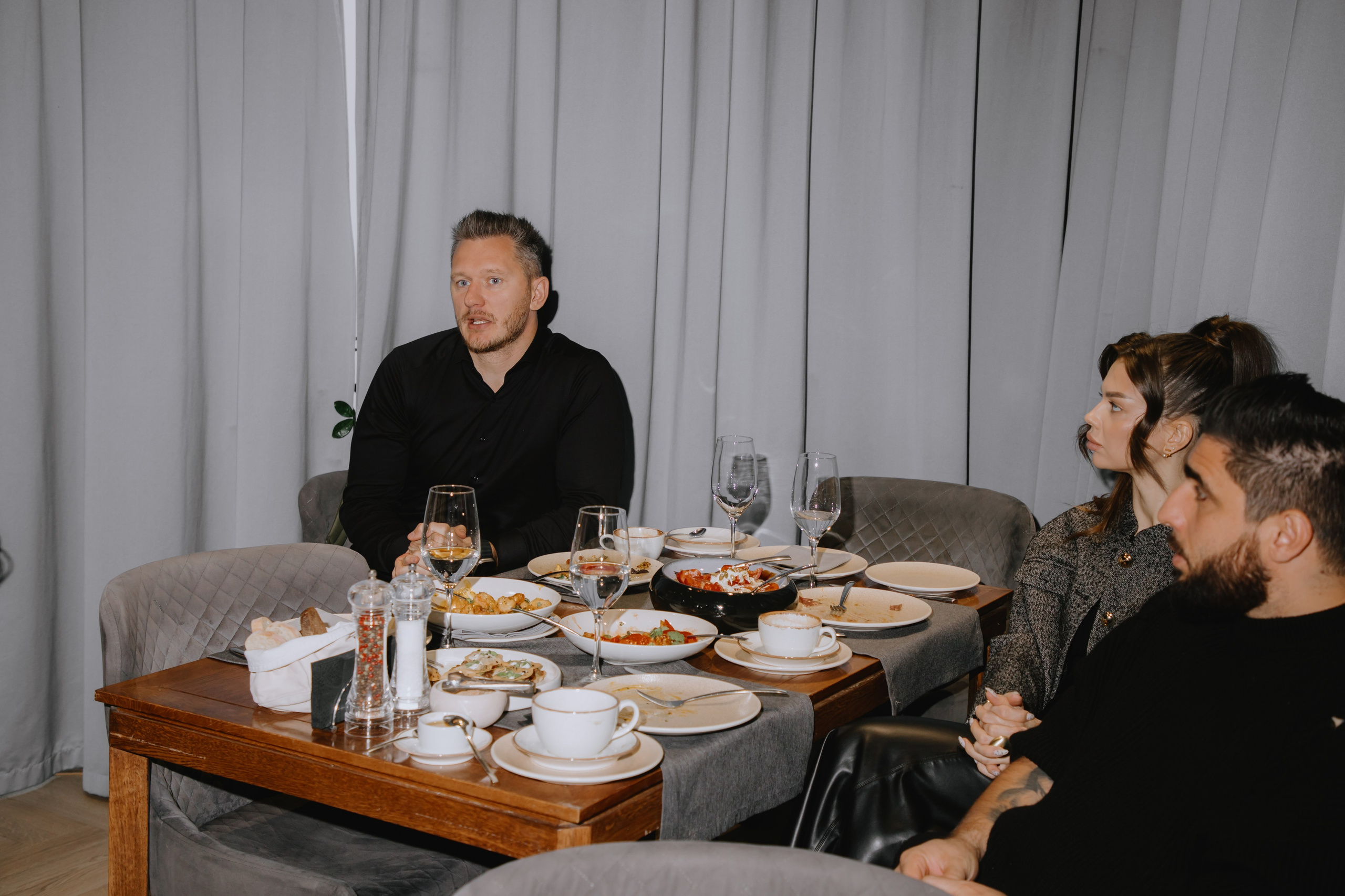 Бизнес завтрак на 89 этаже. Фотограф в Москве и Санкт-Петербурге Дарина