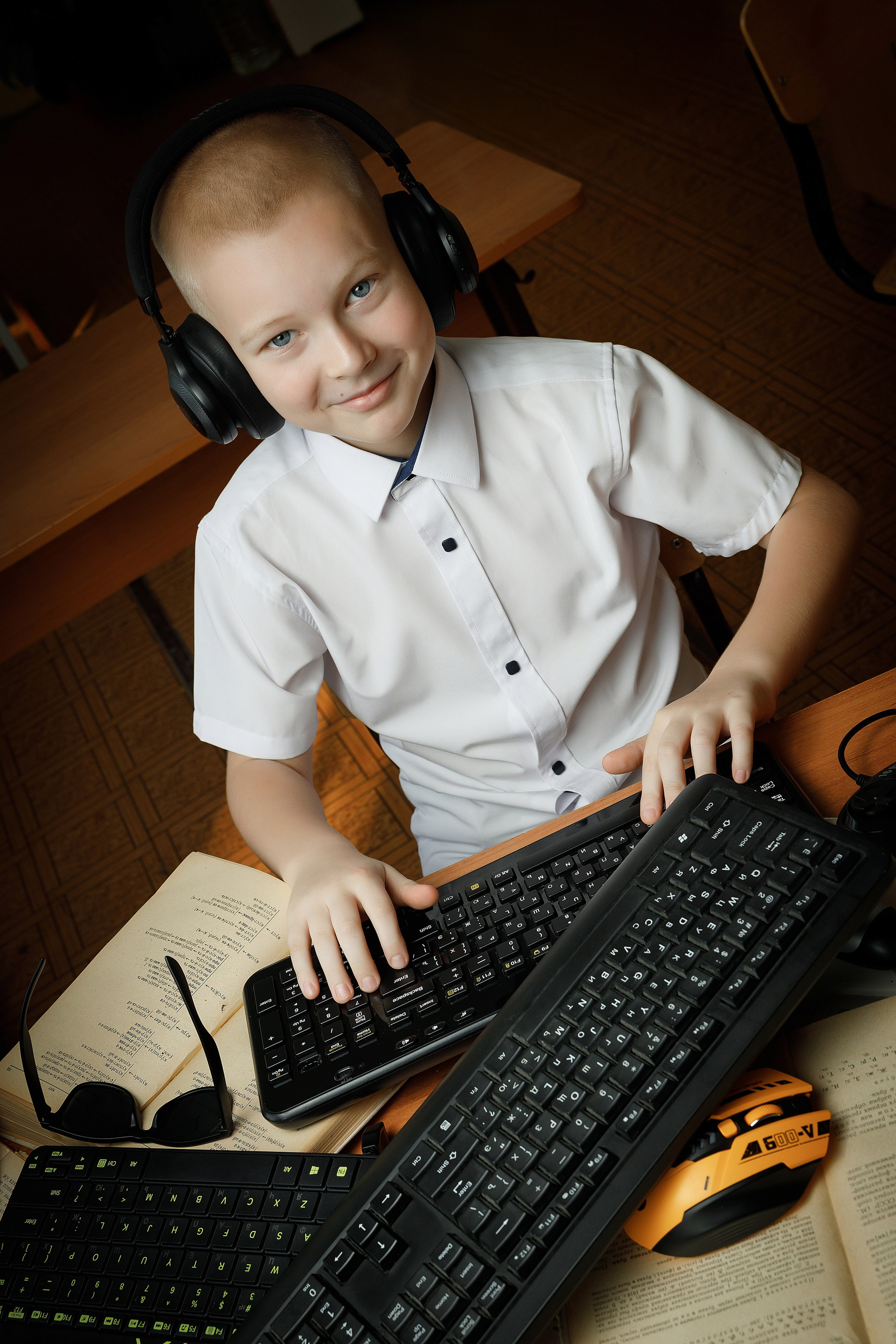 Фотосессия для 2-го класса шк 58. Photoalbum-vl.ru