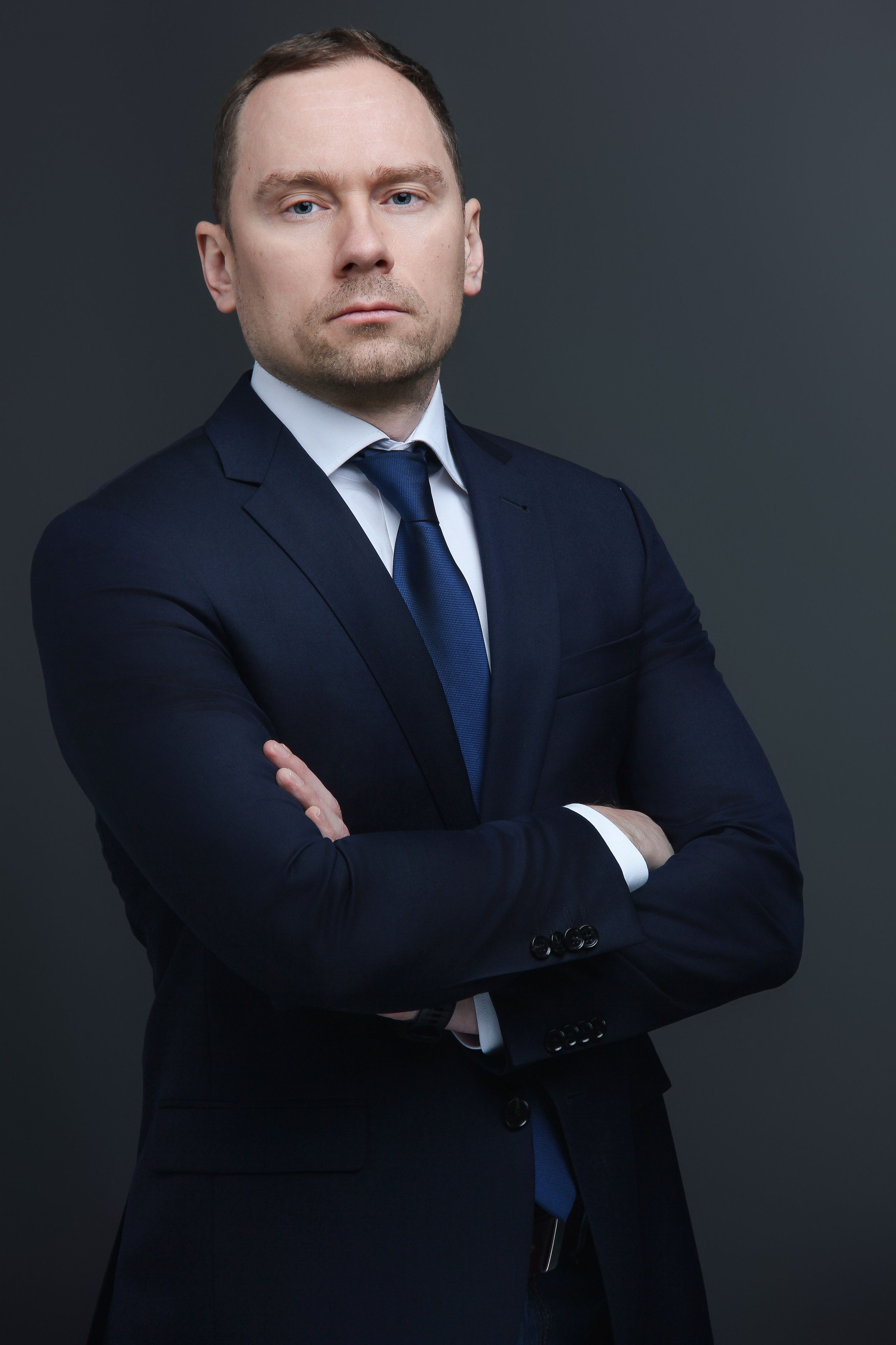 фото на резюме hh, сделать фото для резюме, фото для резюме, деловое фото, бизнес фото, бизнес портрет, деловой портрет, деловая фотосессия, бизнес фотосессия