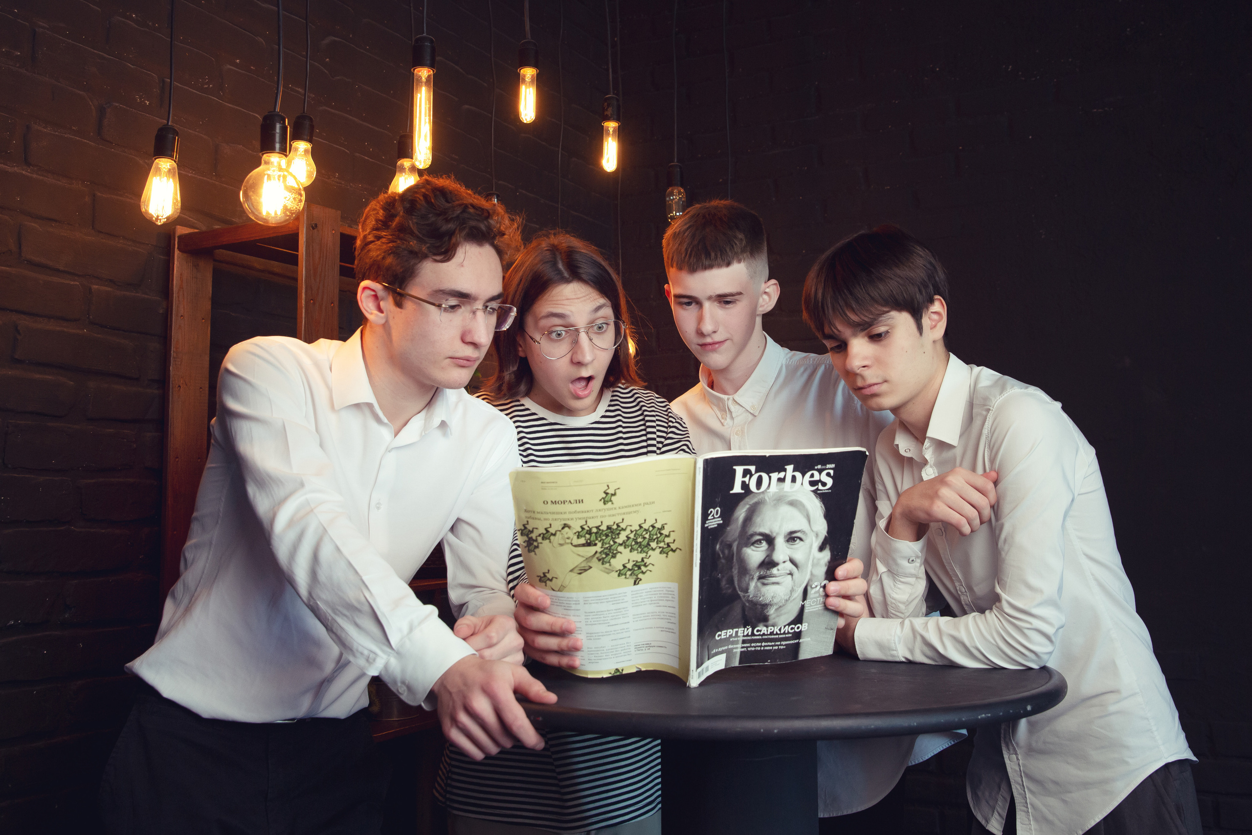 Коллажи 9-11 класс. Школьные фотоальбомы, фотосессии, шаблоны фотокниг, школьный фотограф