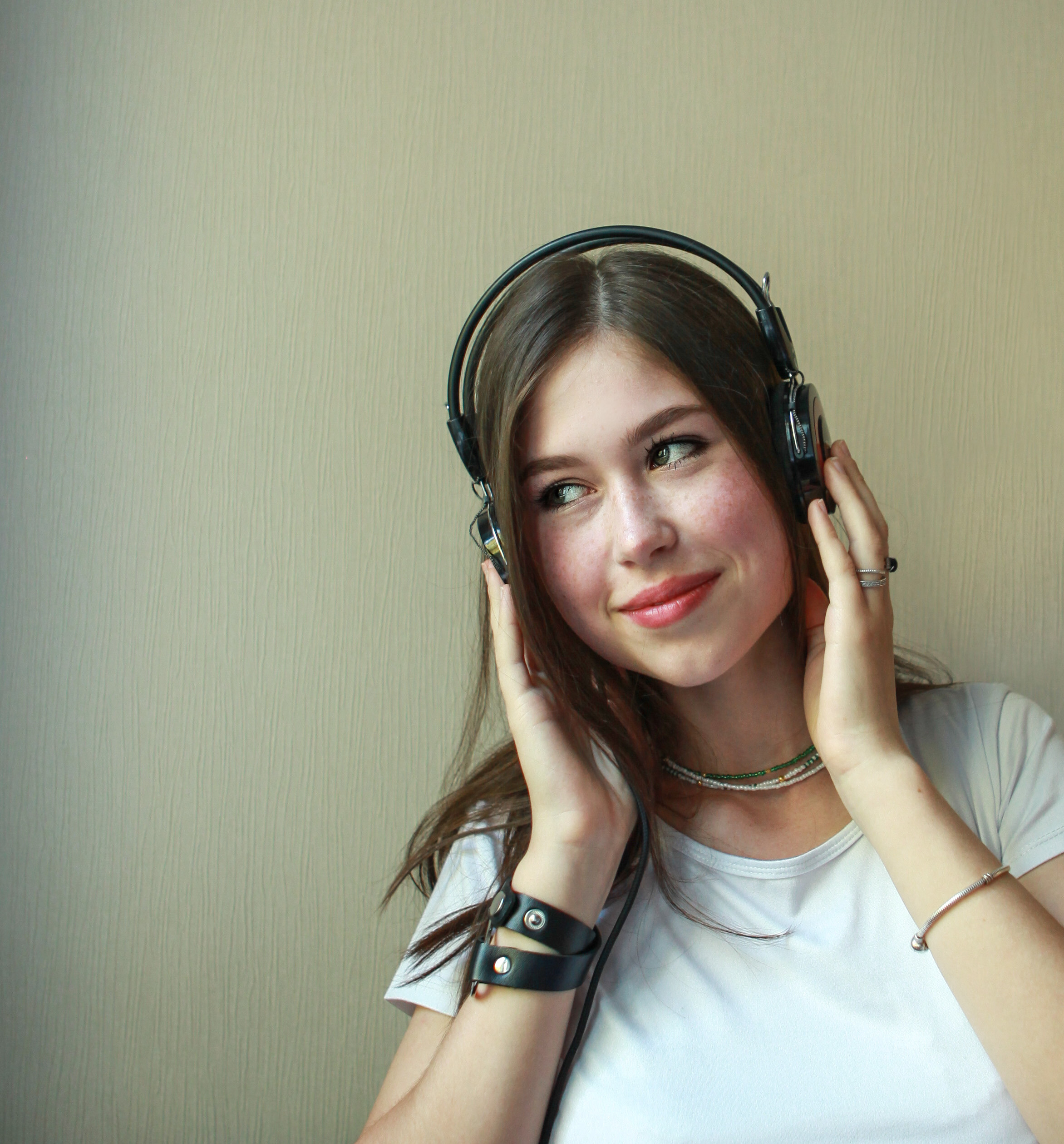 Между жизнью и смертью она выбирает гитару. Фотограф Анастасия Кузьменко