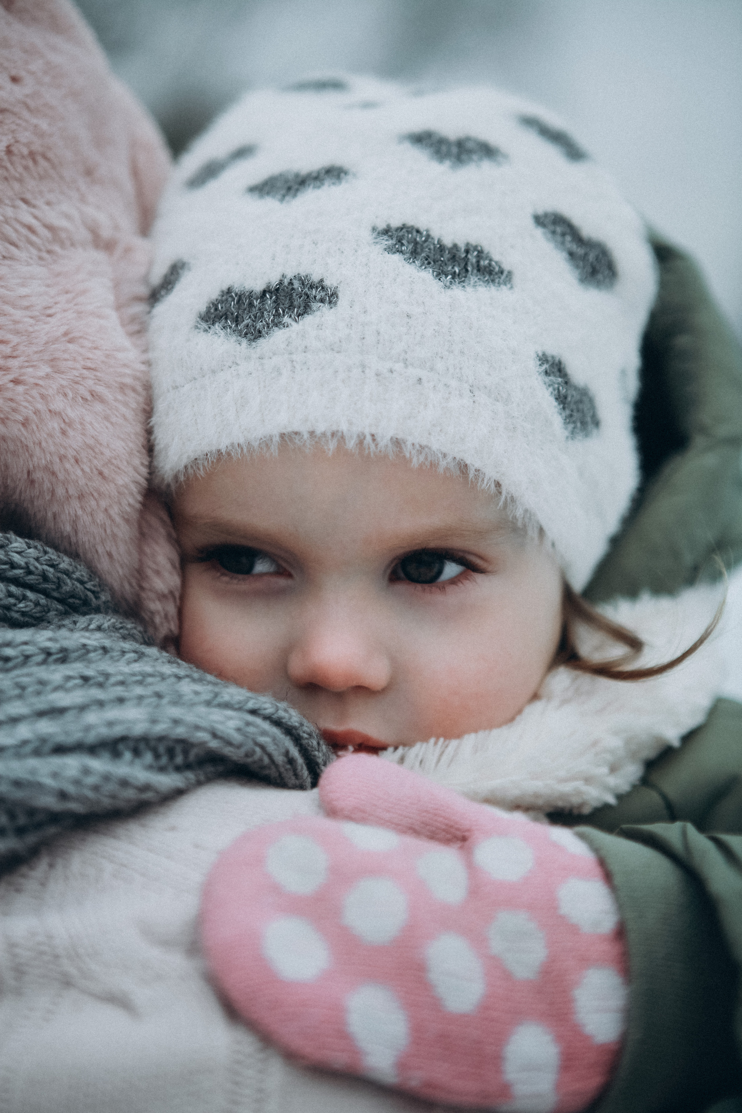 Роза и Варвара. Каток. Фотограф Анастасия Кузьменко