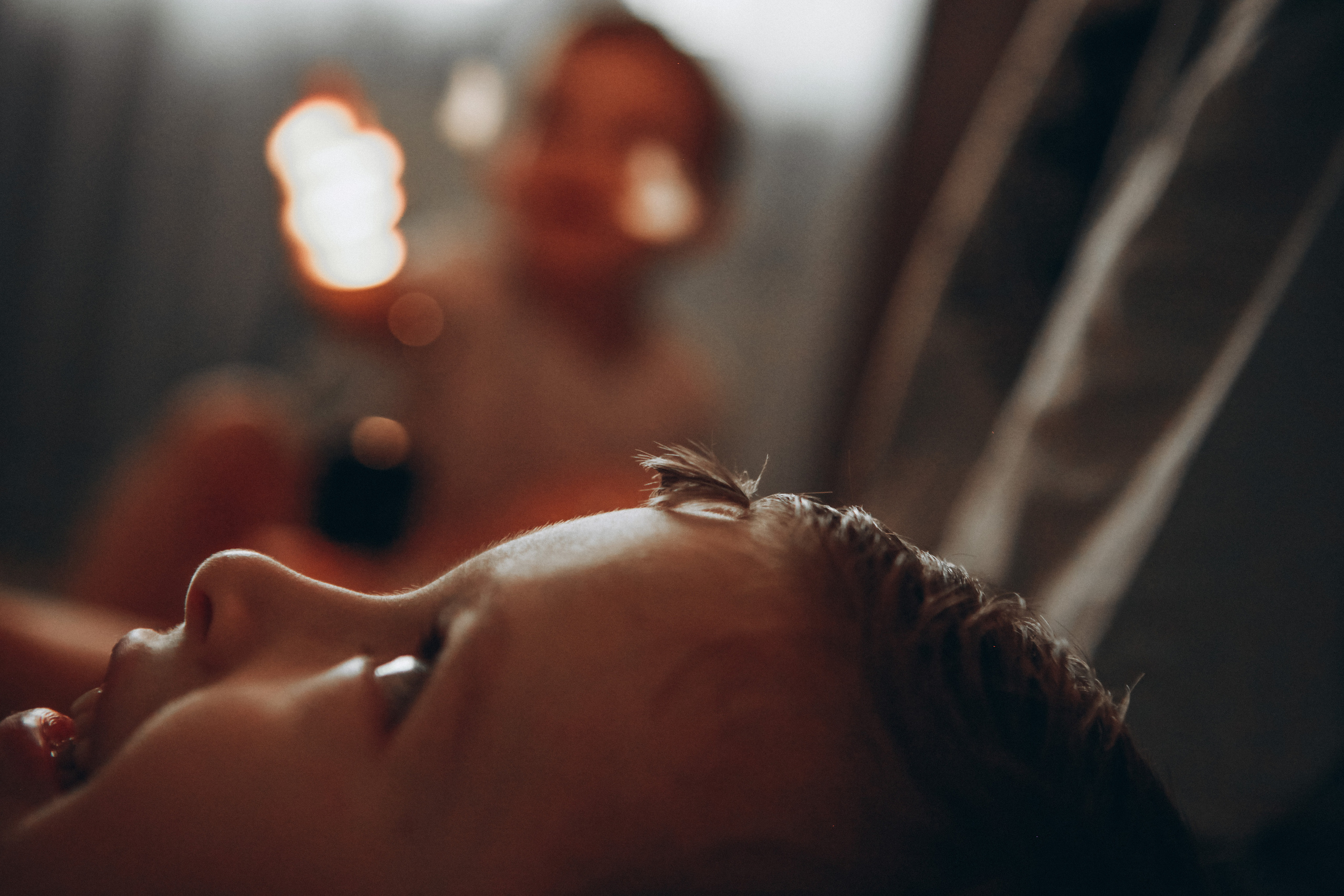 Каникулы. Братья. Перья. Фотограф Анастасия Кузьменко