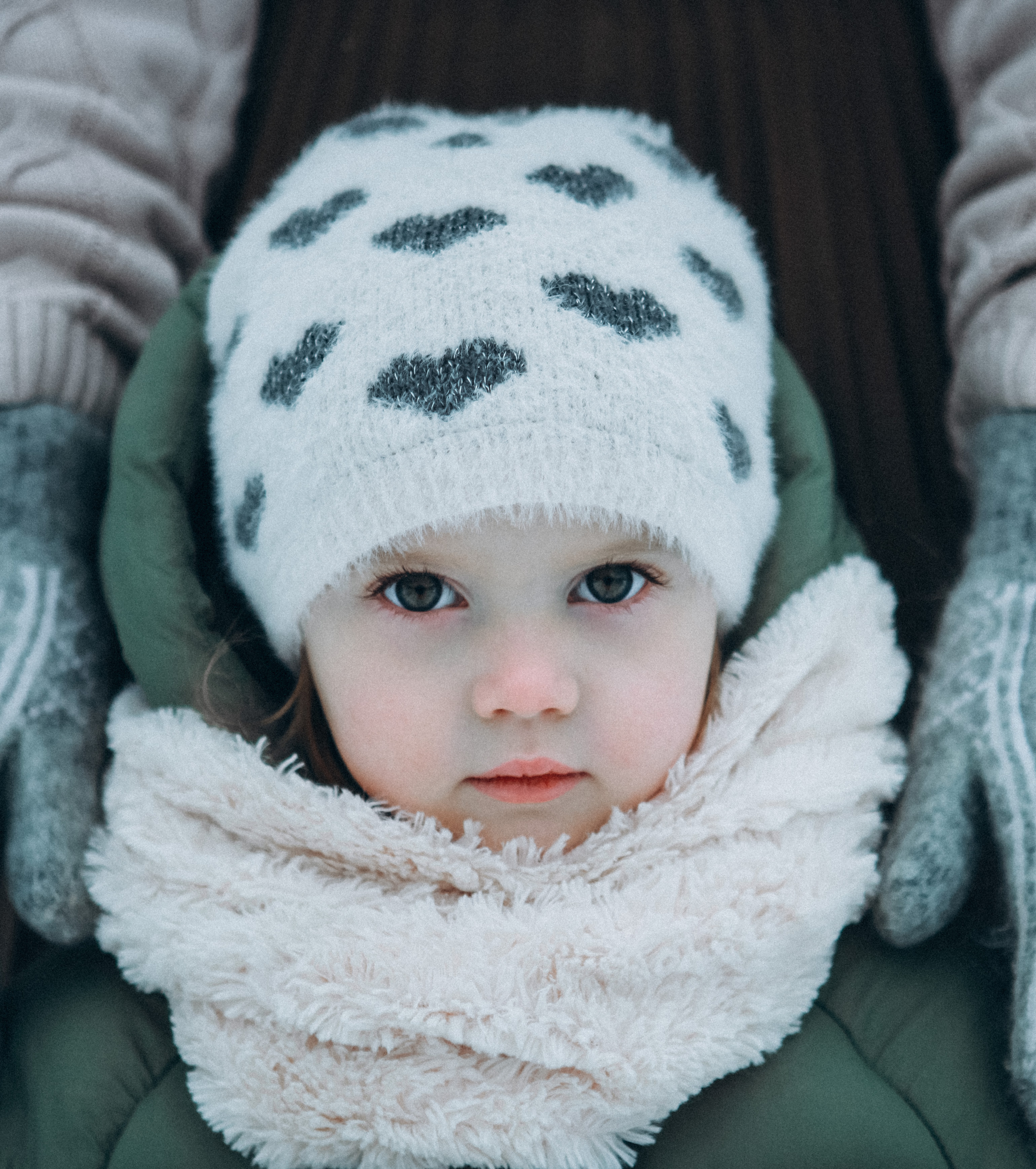 Роза и Варвара. Каток. Фотограф Анастасия Кузьменко