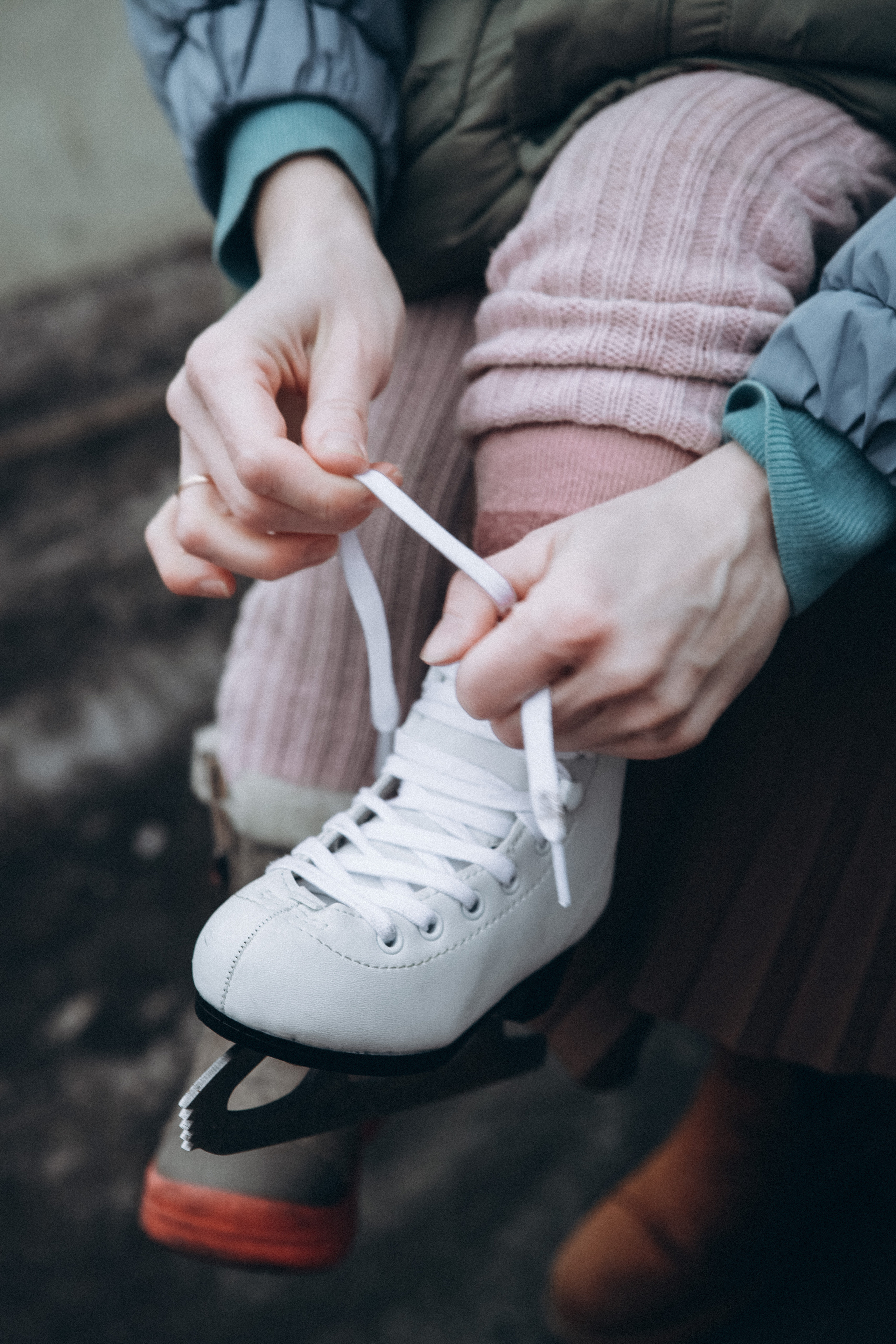 Роза и Варвара. Каток. Фотограф Анастасия Кузьменко