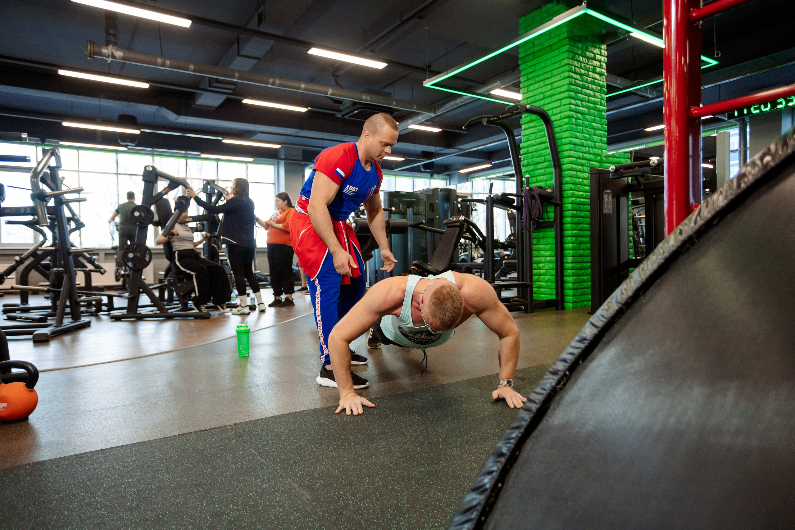 РЕПОРТАЖ: ФИТНЕСС-КЛУБ X-FIT. Профессиональный фотограф в Ижевске Леша Петров