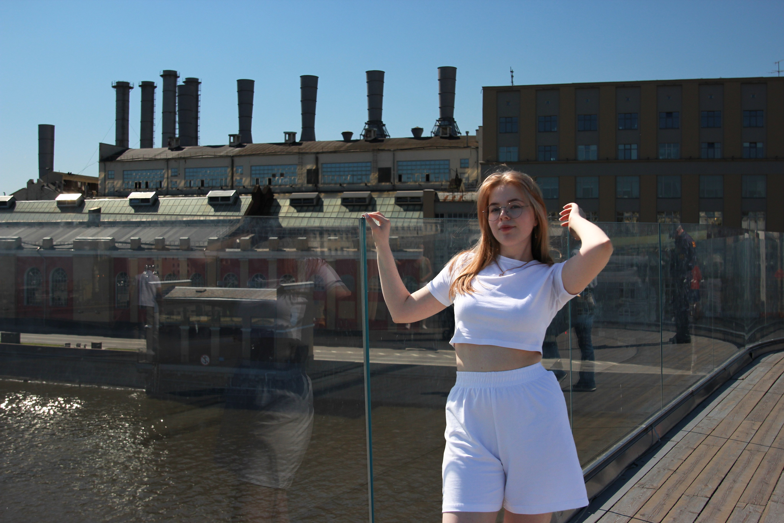 София, фотосессия в Зарядье на память о Москве. Ваш личный фотограф в Москве Мила