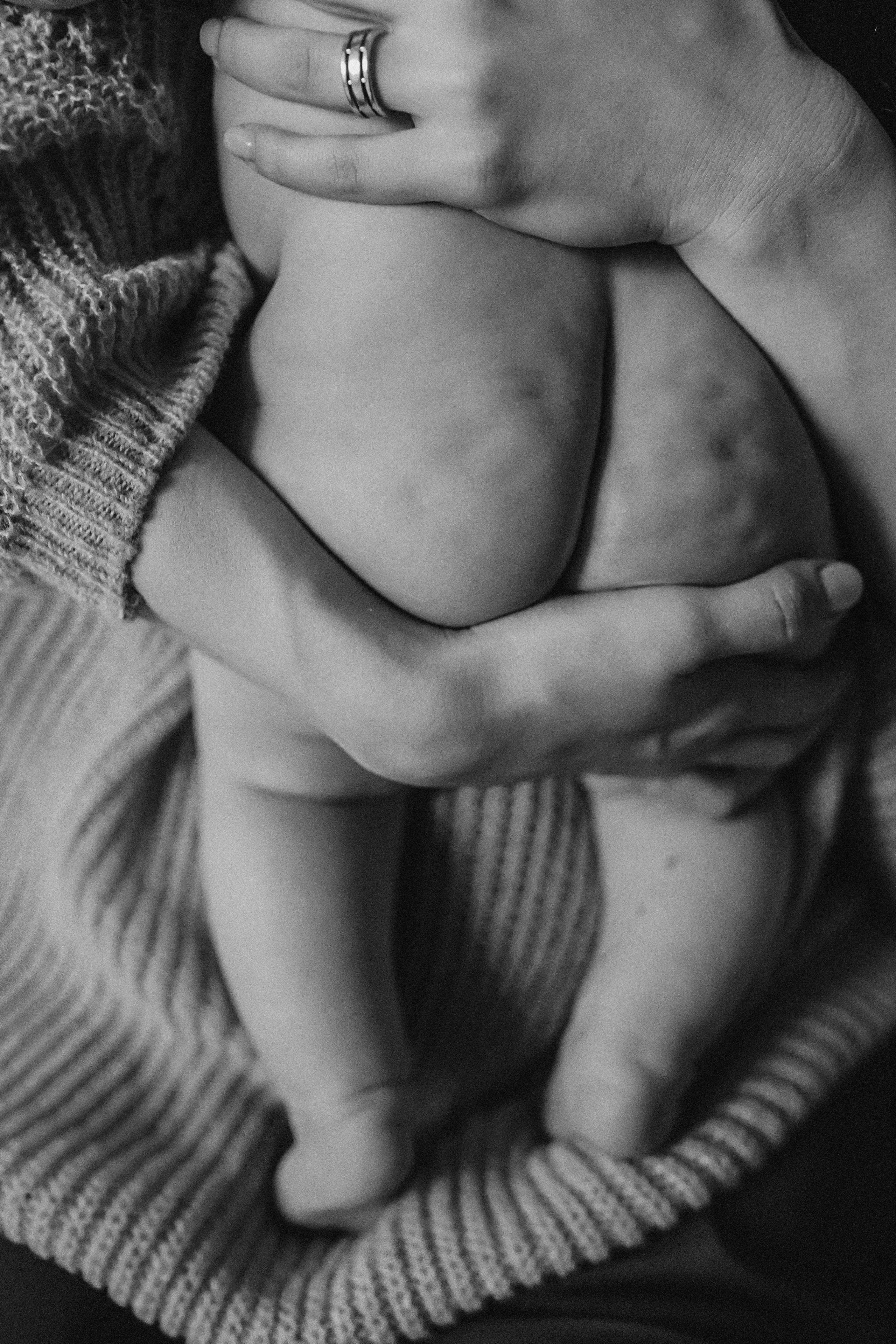 С малышкой. Семейный фотограф Тюмень, фотограф на роды Салмина Мария
