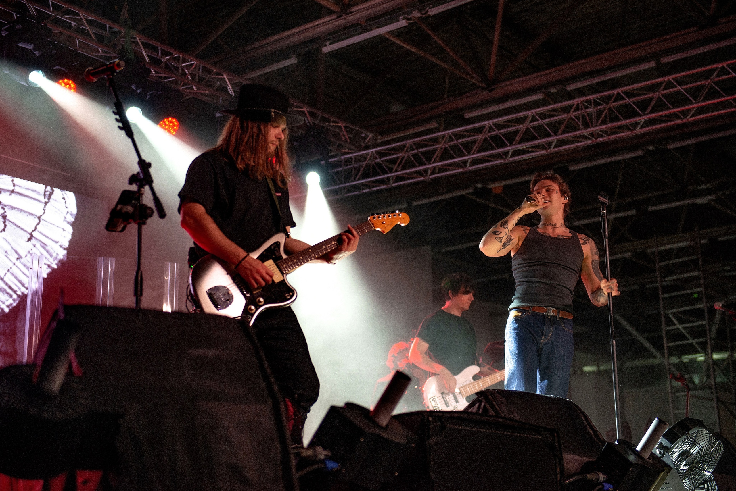 Концерт Хolidayboy. Школьный, фэшн фотограф в Тюмени и в России Ирина Королева