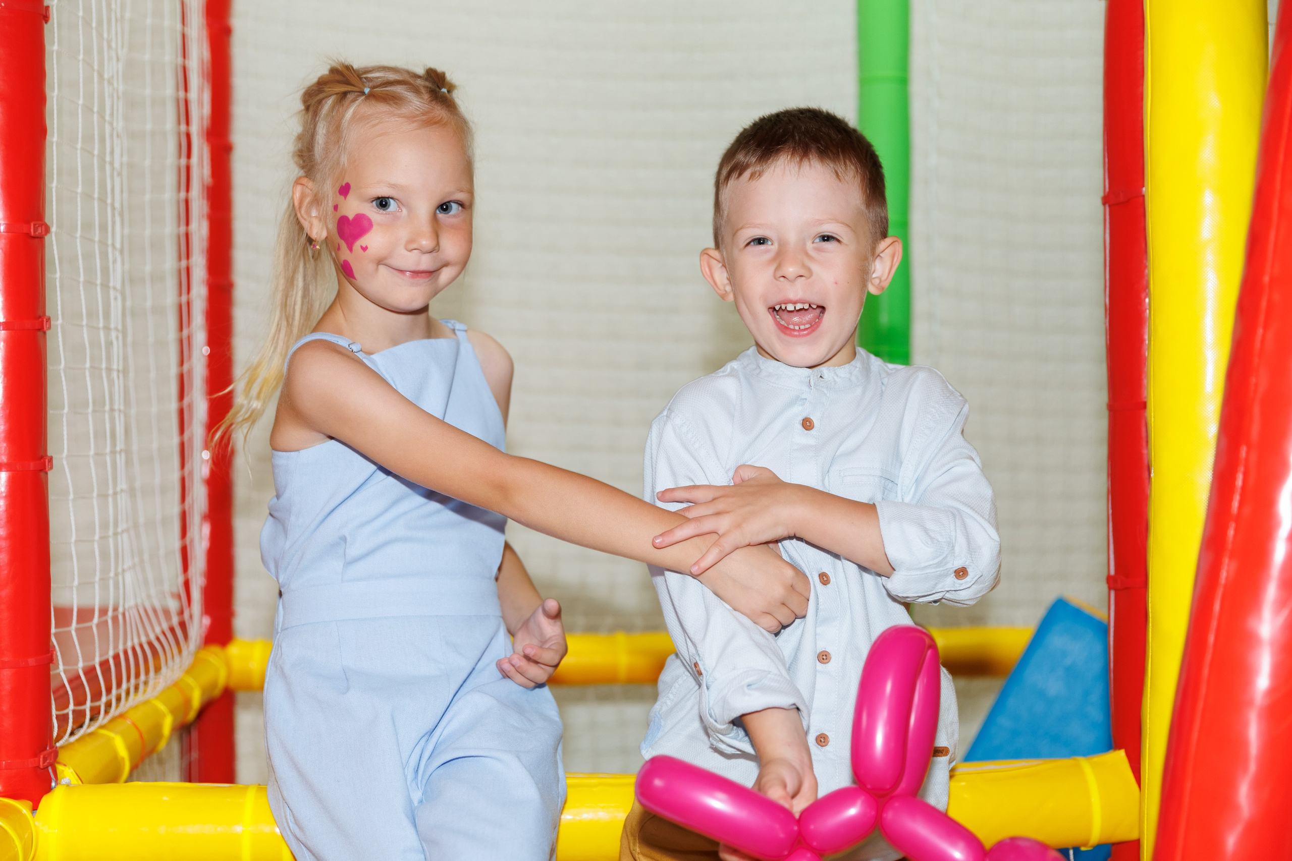 Детский лофт Алиса в стране чудес. Женский фотограф в Новосибирске Наталья Гресь