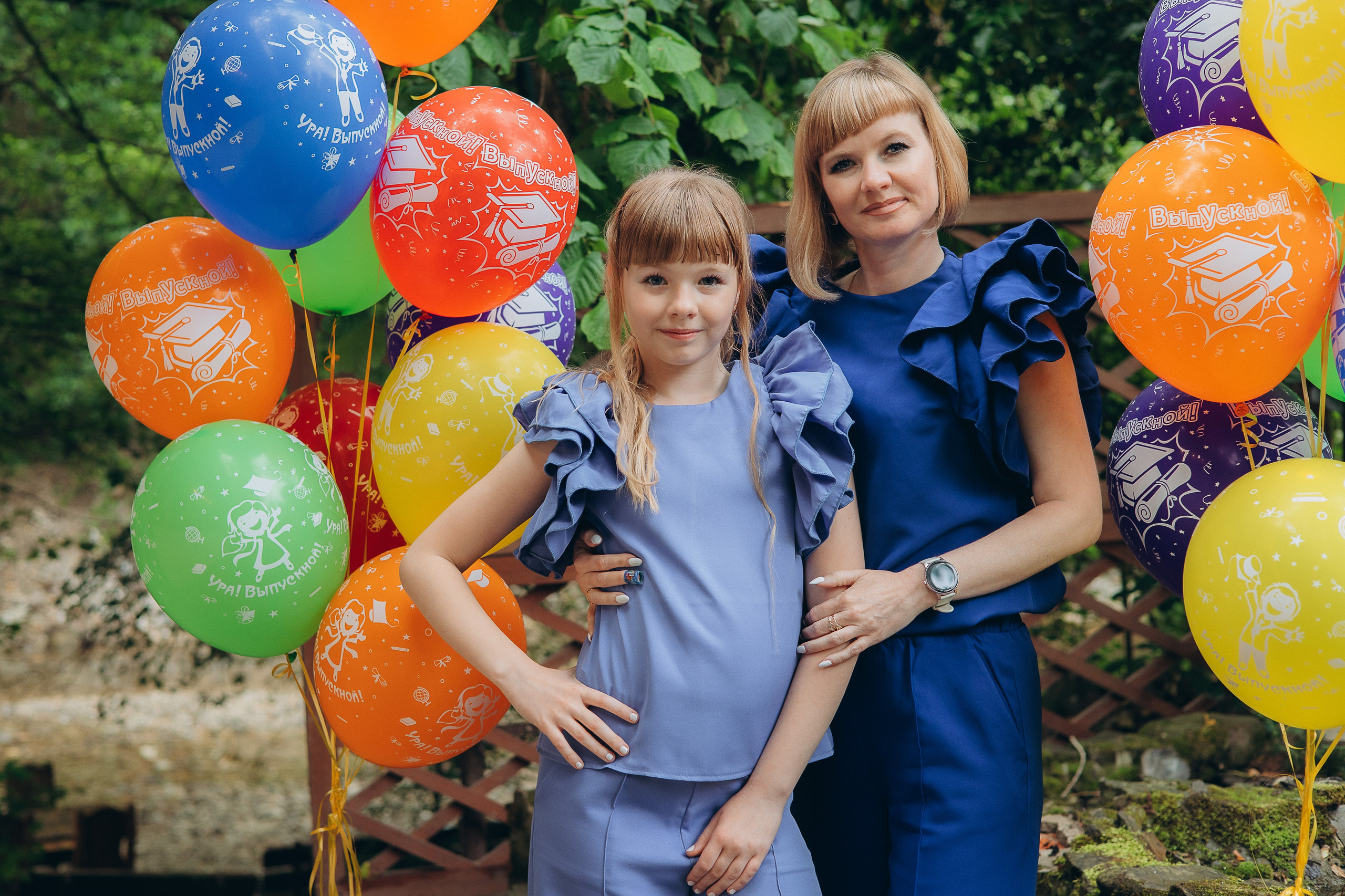 Выпускной 4классы. Выпускные книги Анапа Новороссийск Краснодар