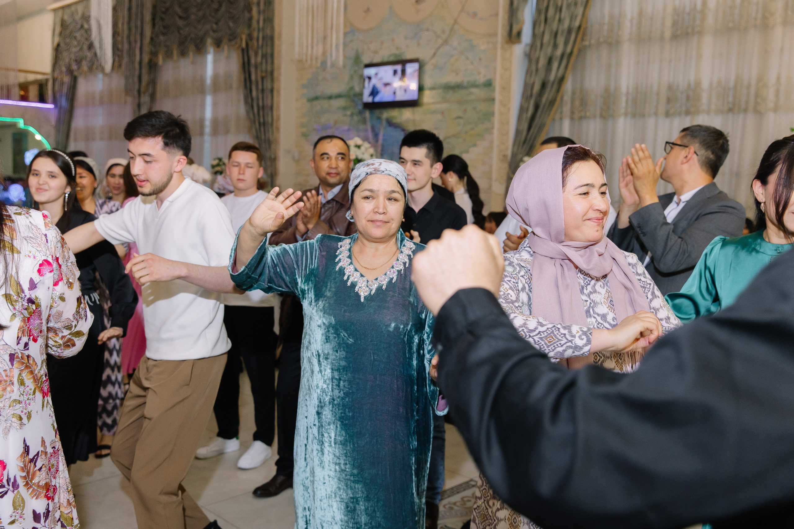 Свадьба Мадиброхим & Гулжамол. Свадебный фотограф в Новосибирске Лидия Александровна