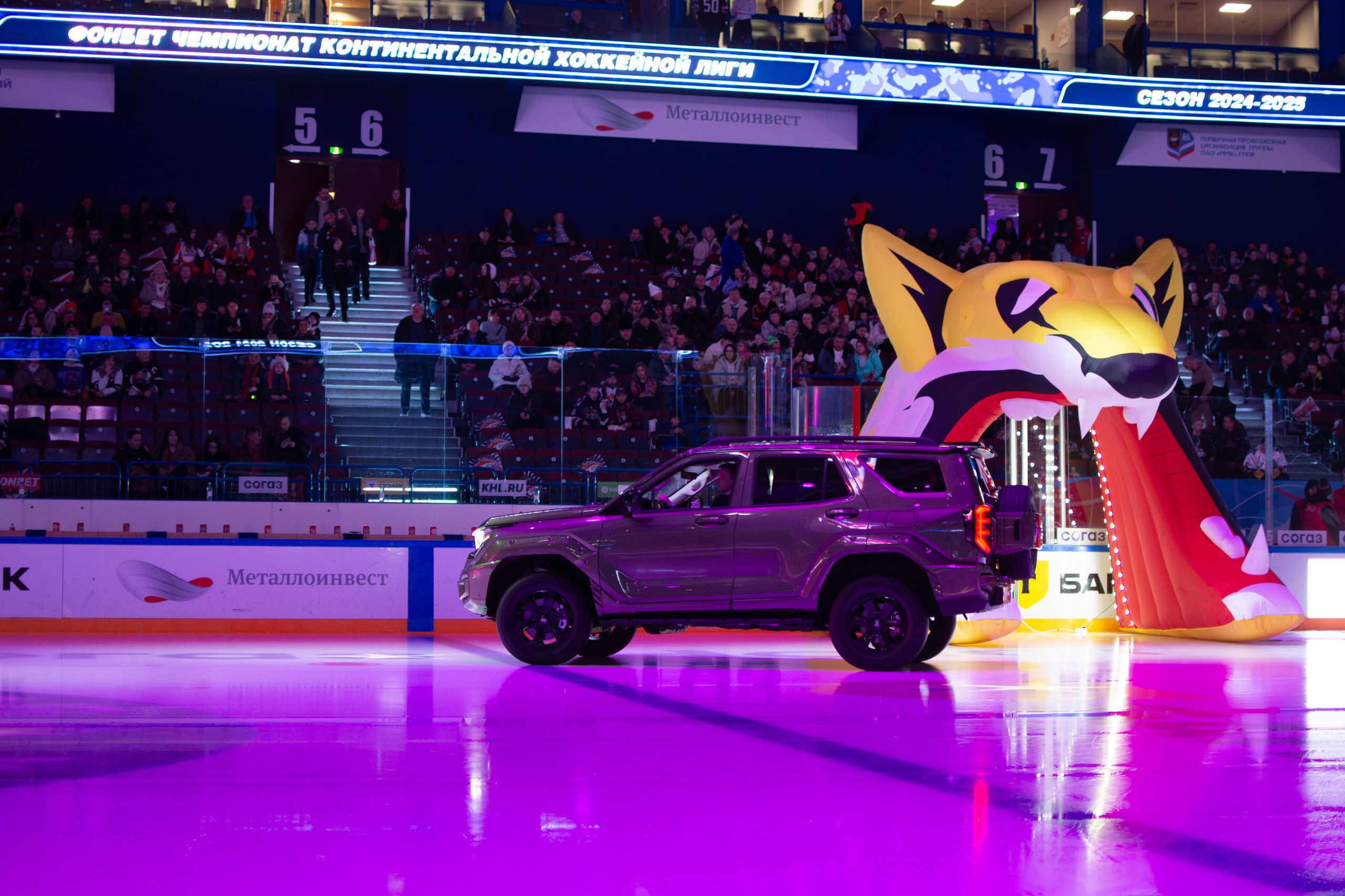 Призетация ТАНК в арене Металлург. Evgeniy Roslov