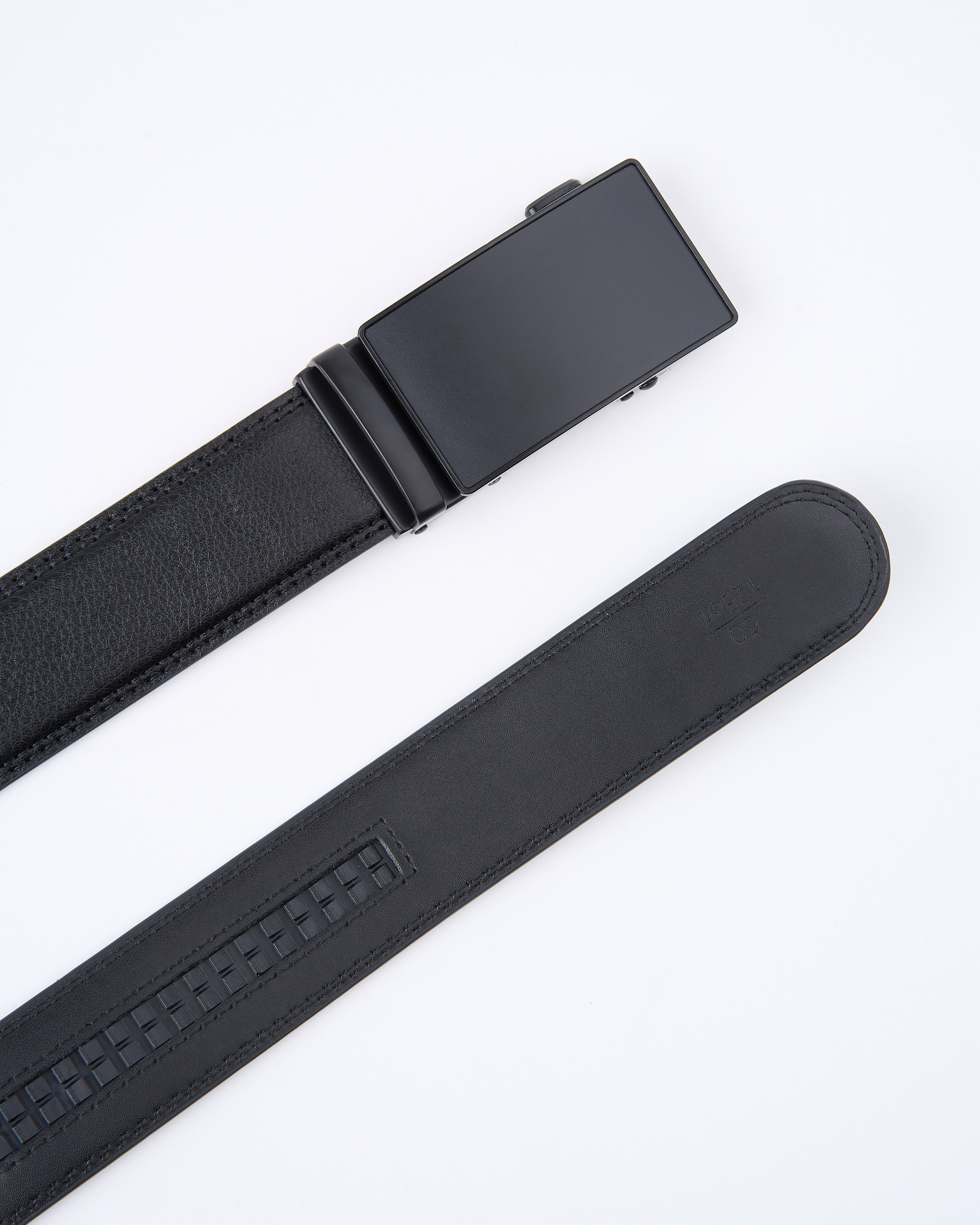 Съемка ремней для маркетплейсов. Алексей Романов фотограф Санкт-Петербург, фотокурсы, фотошкола