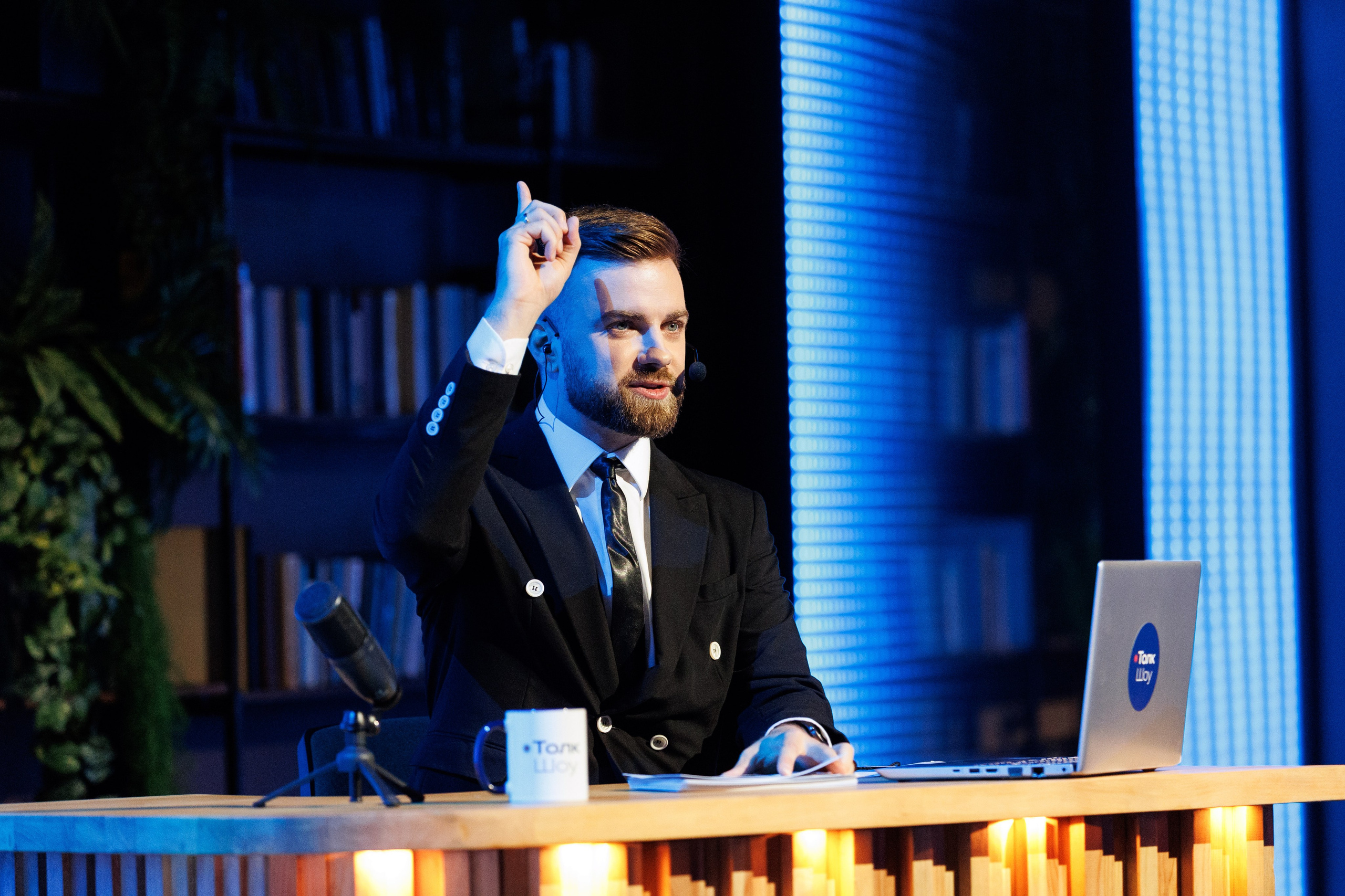 Контур Talk. Репортажный Фотограф в Москве Юра Гушан