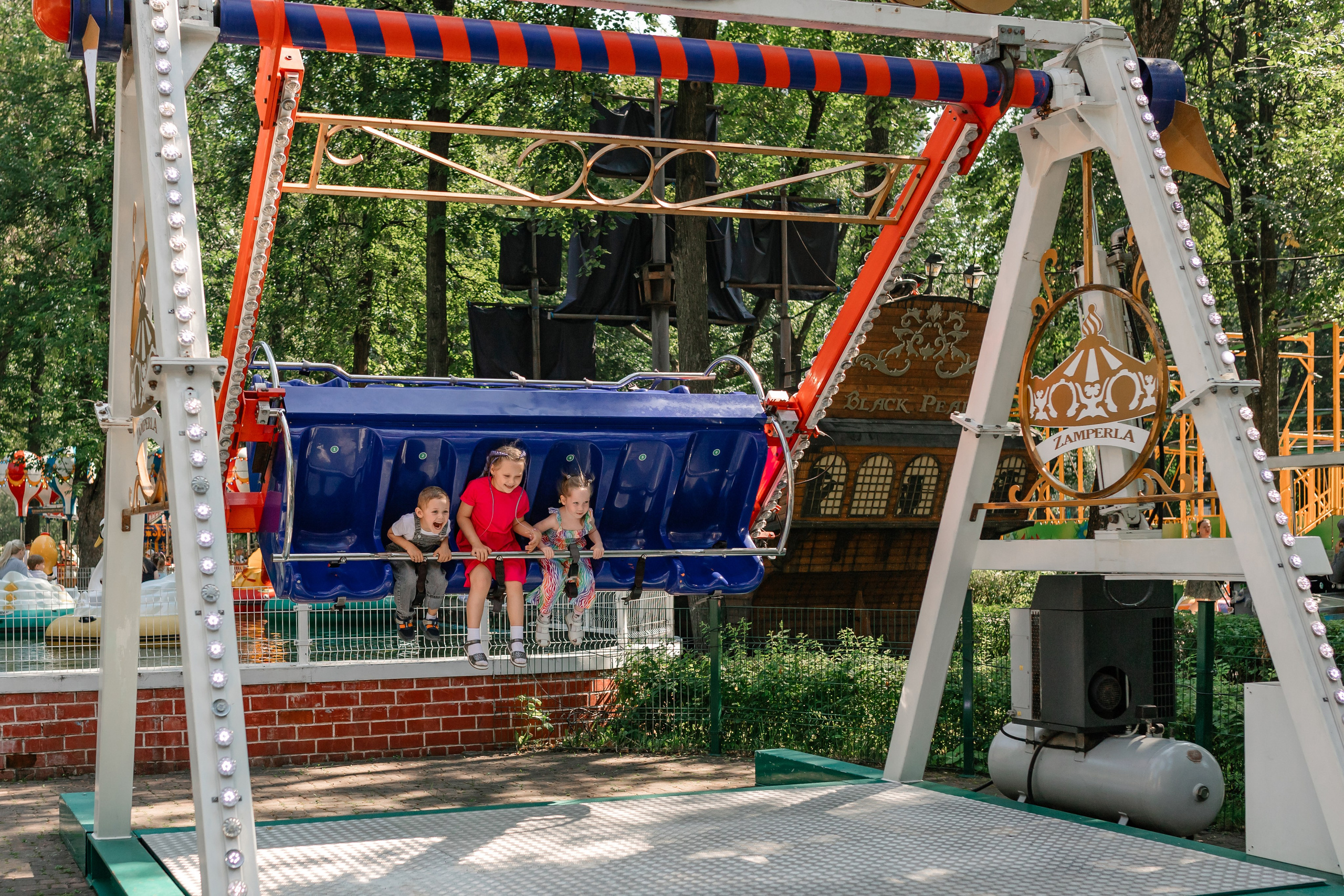Семейная прогулка. Август 2025. Фотограф Пермь. Свадьбы. Семья и дети, школа, д. сад. Фотокниги