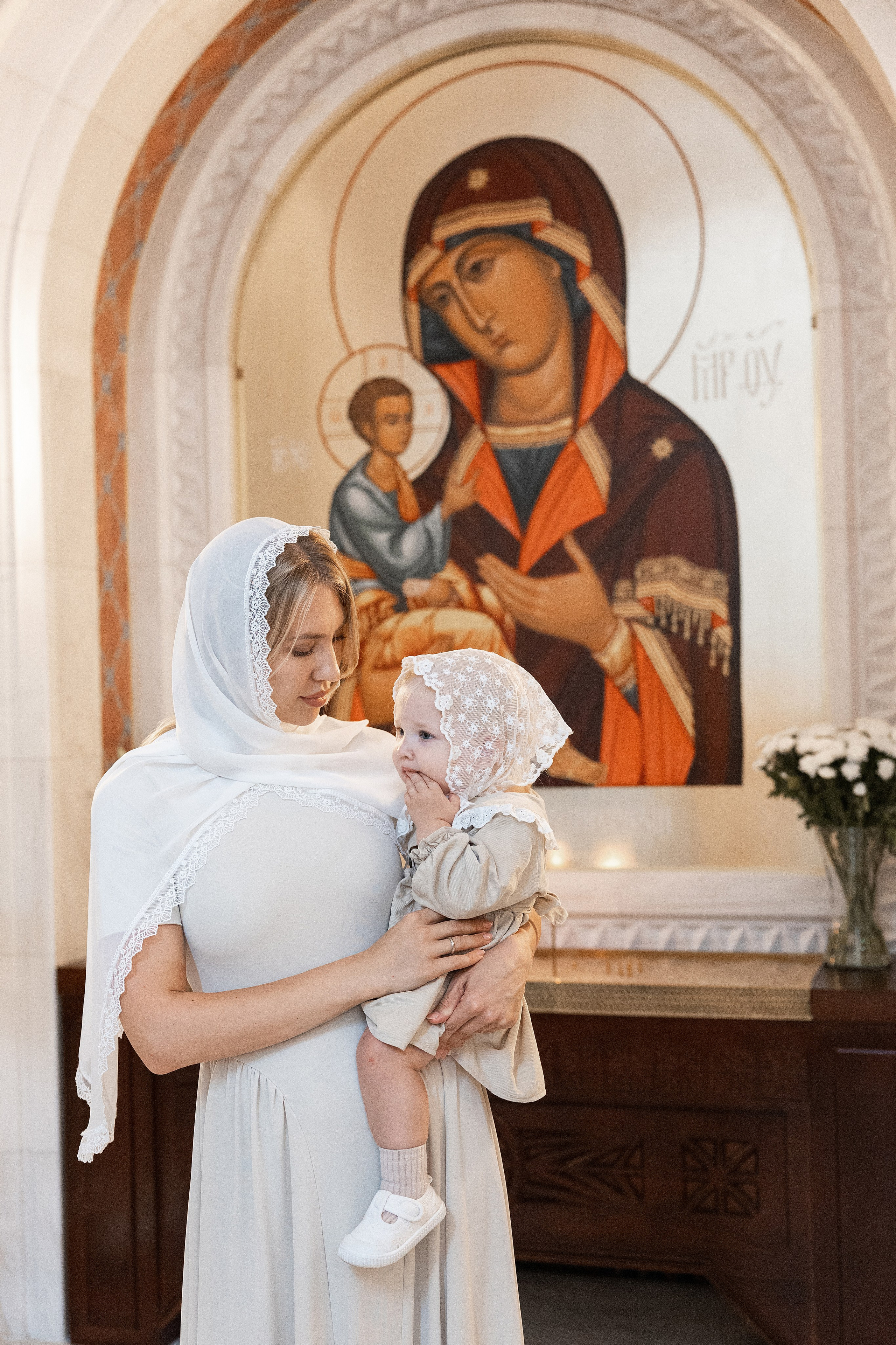 Крещение Аделины. Фотограф Крещение, Выписка москва