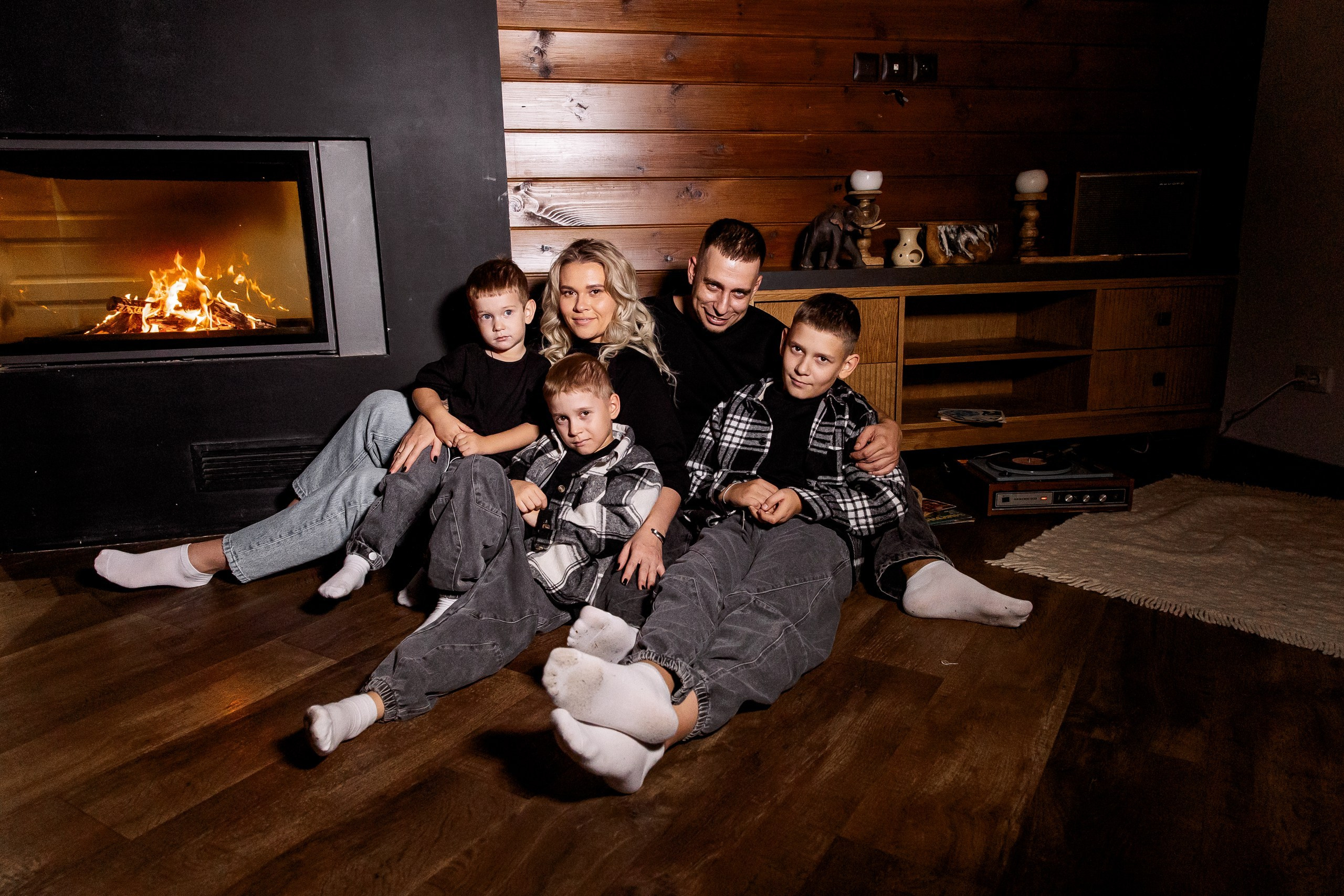 Эдуард и Дарья с сыновьями. Свадебный и семейный фотограф в Челябинске Юлия Ишимова