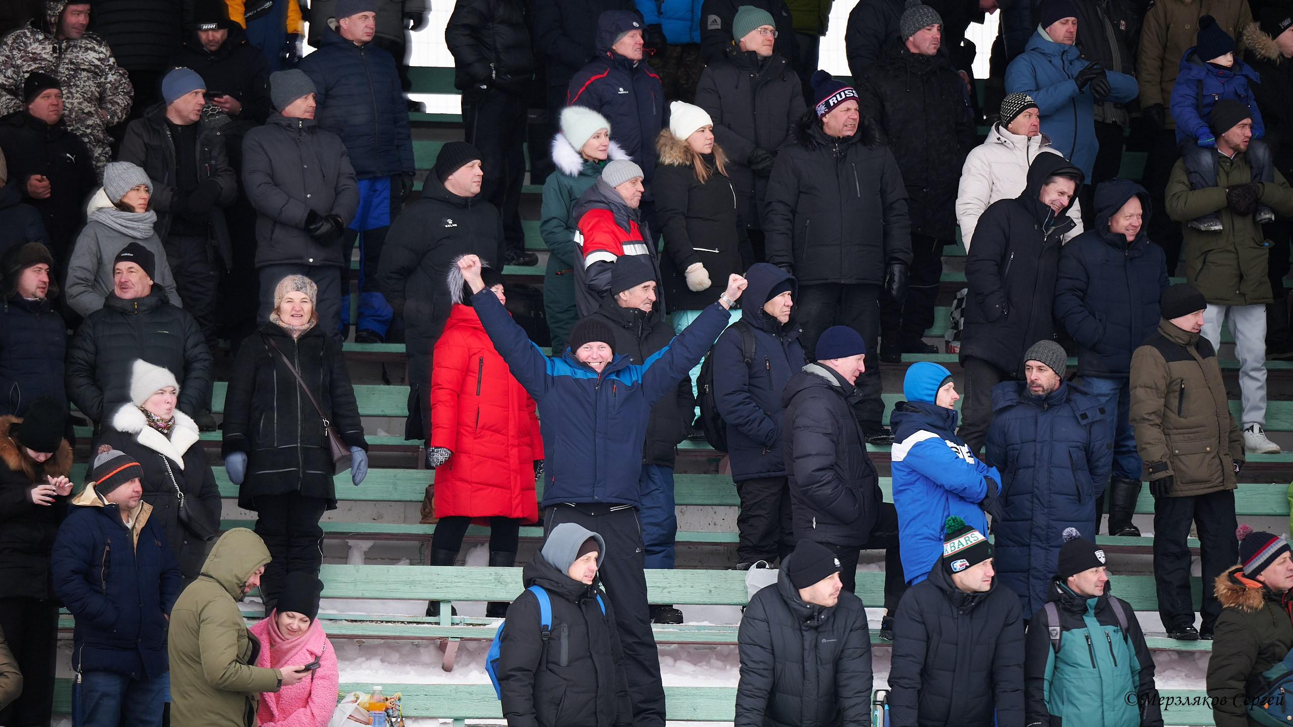 Трековые автогонки на льду Чемпионат России. Спортивный репортажный фотограф в Ижевске Сергей Мерзляков