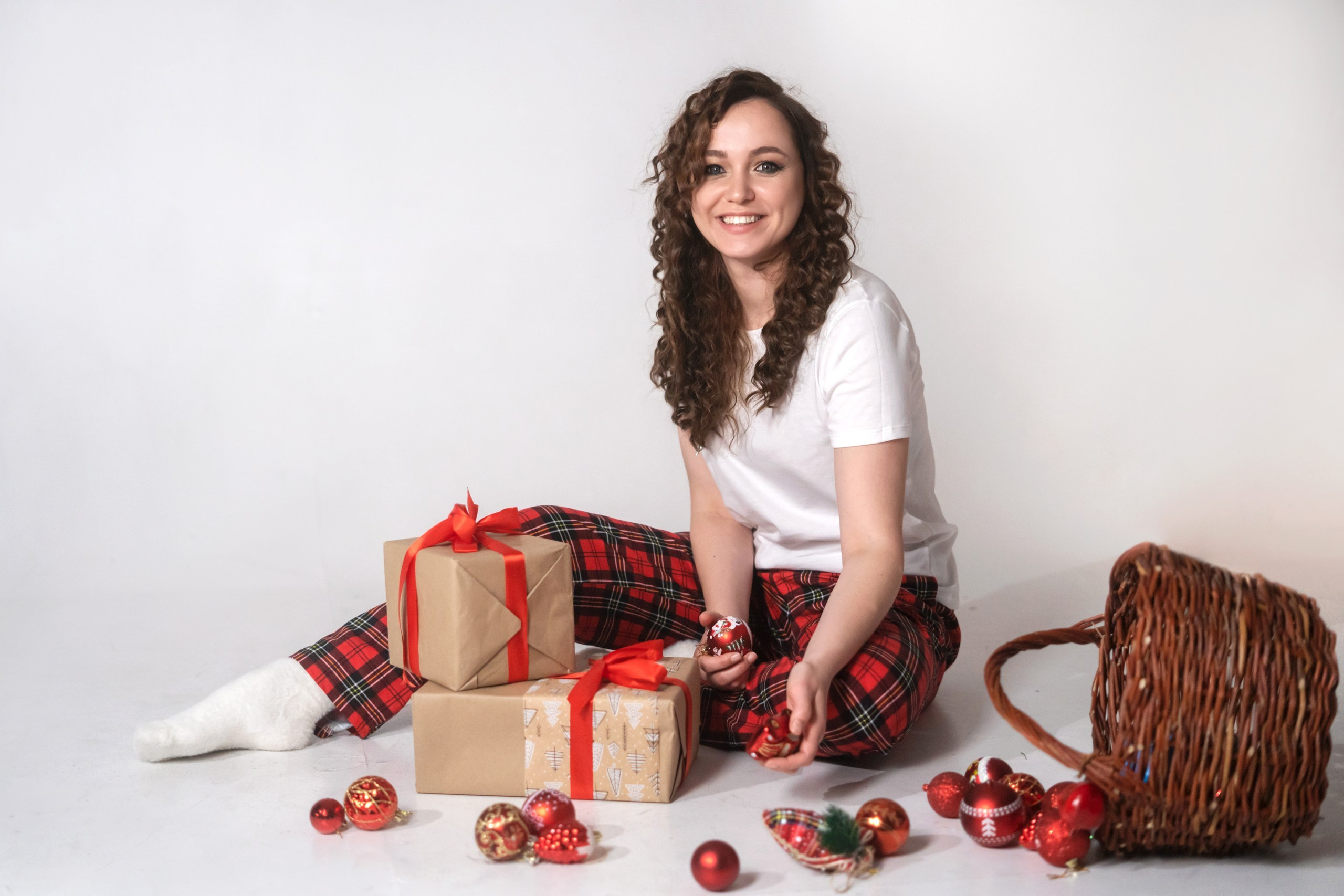 Новогодняя съёмка в студии. Подруги. Мила Посвит Фотограф новорожденных в Тобольске