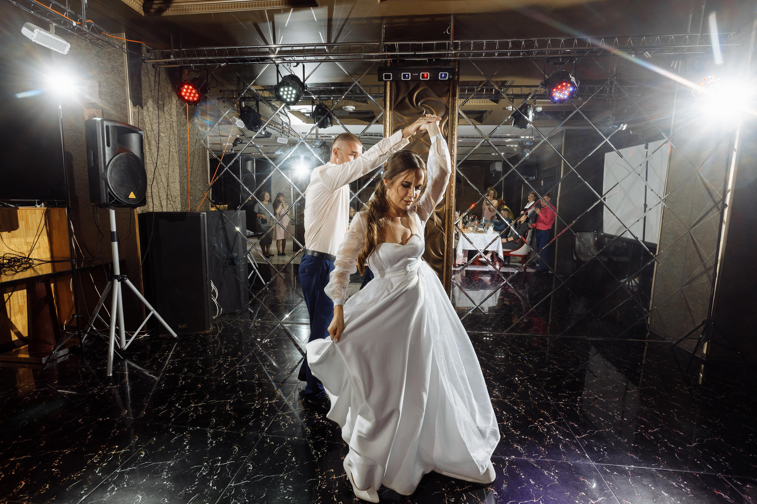 Оля и Петя. Свадебный и семейный фотограф Ворожейкин Олег. Фотографирую во Владиво