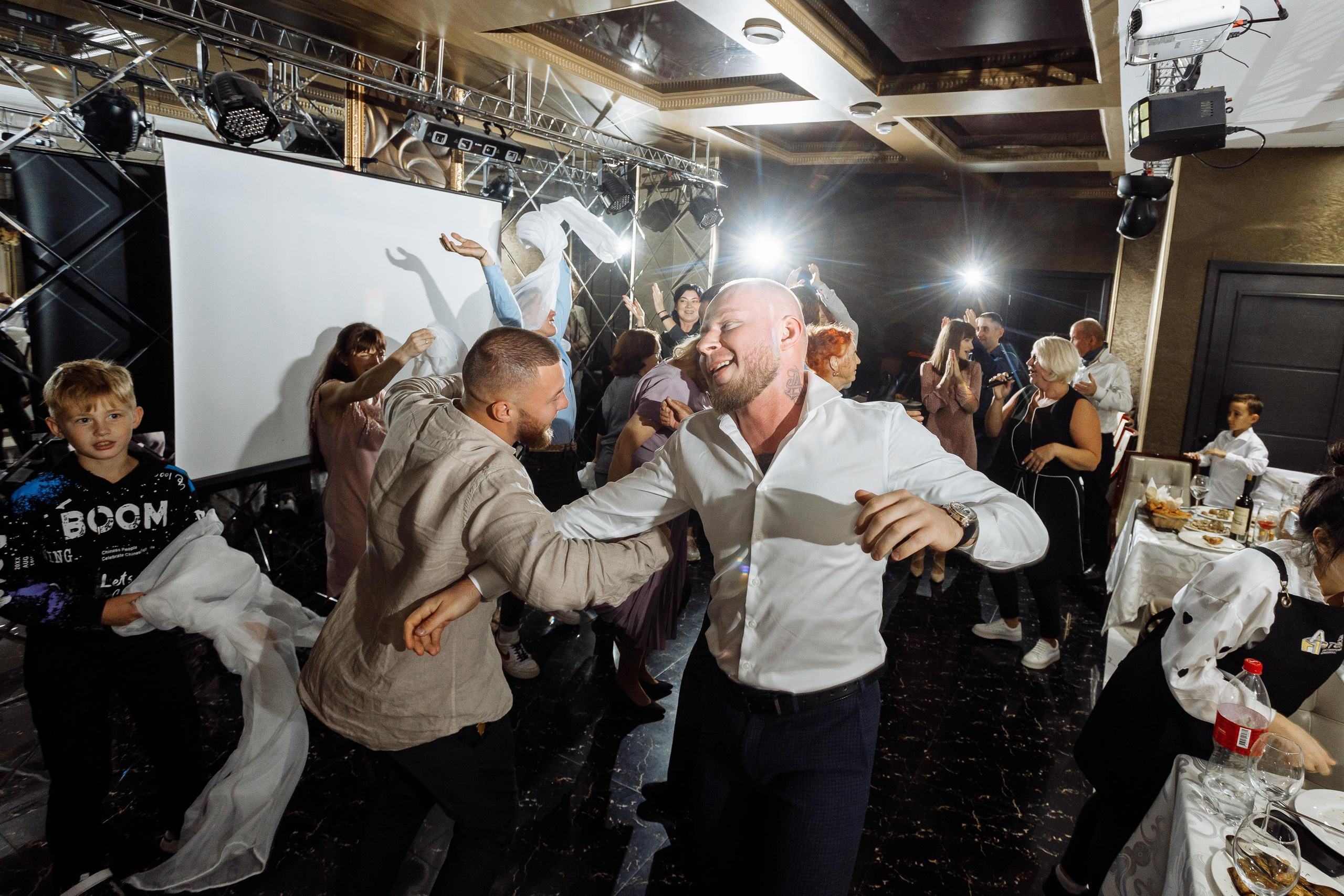 Оля и Петя. Свадебный и семейный фотограф Ворожейкин Олег. Фотографирую во Владиво