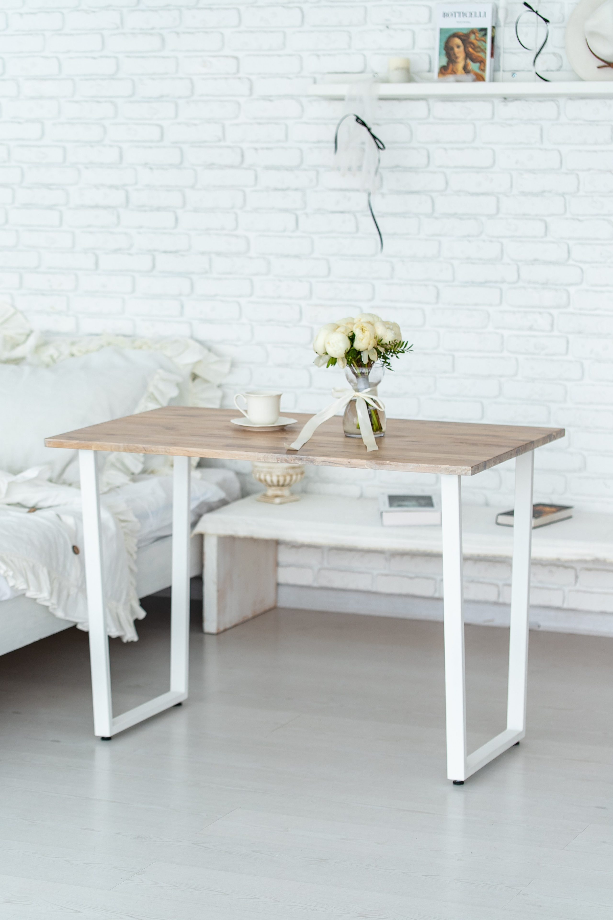 Металлические подстолья. Предметный, контентный и личный фотограф в Минске Смоляр Руслана