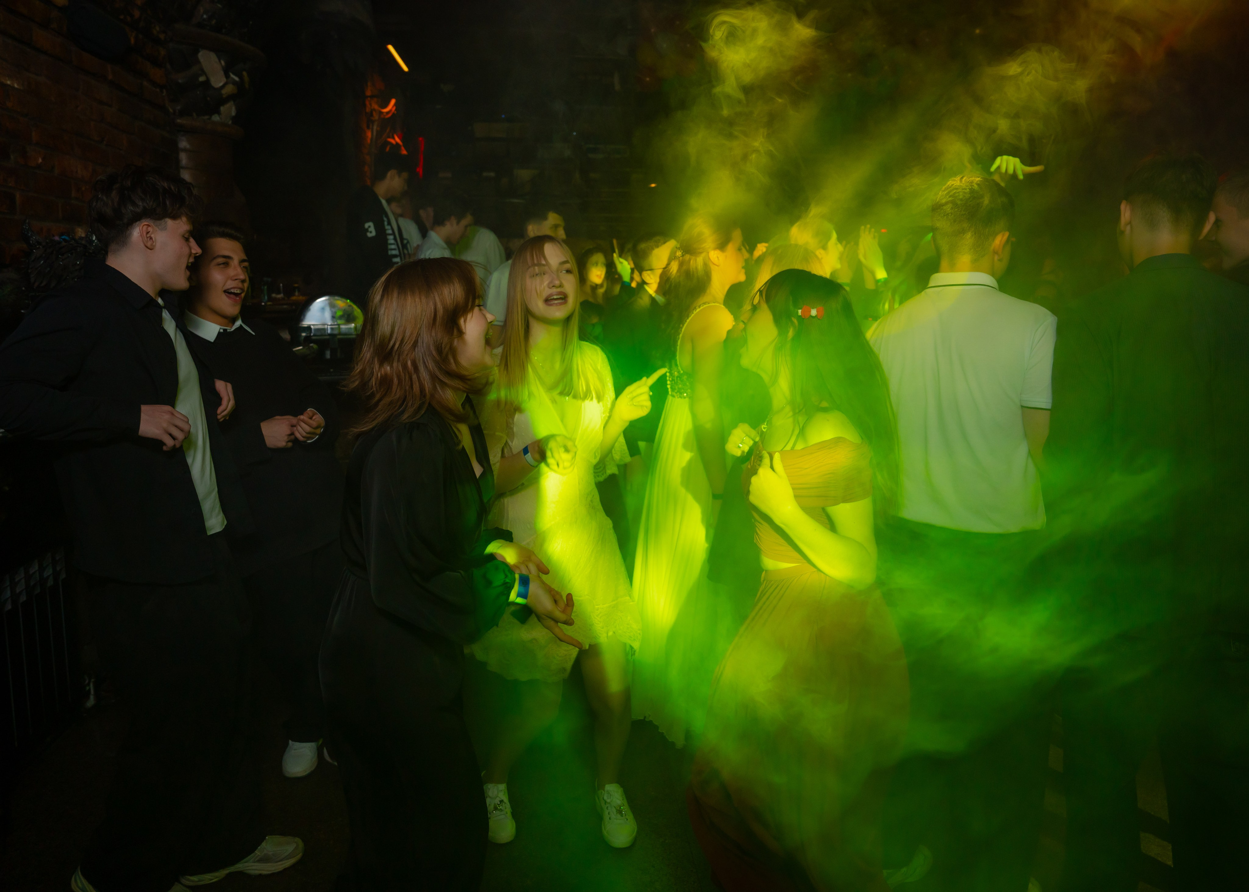 Выпускной Байк Центр «Ночные волки» 11 класс. Крамер Юлиана детский и семейный фотограф