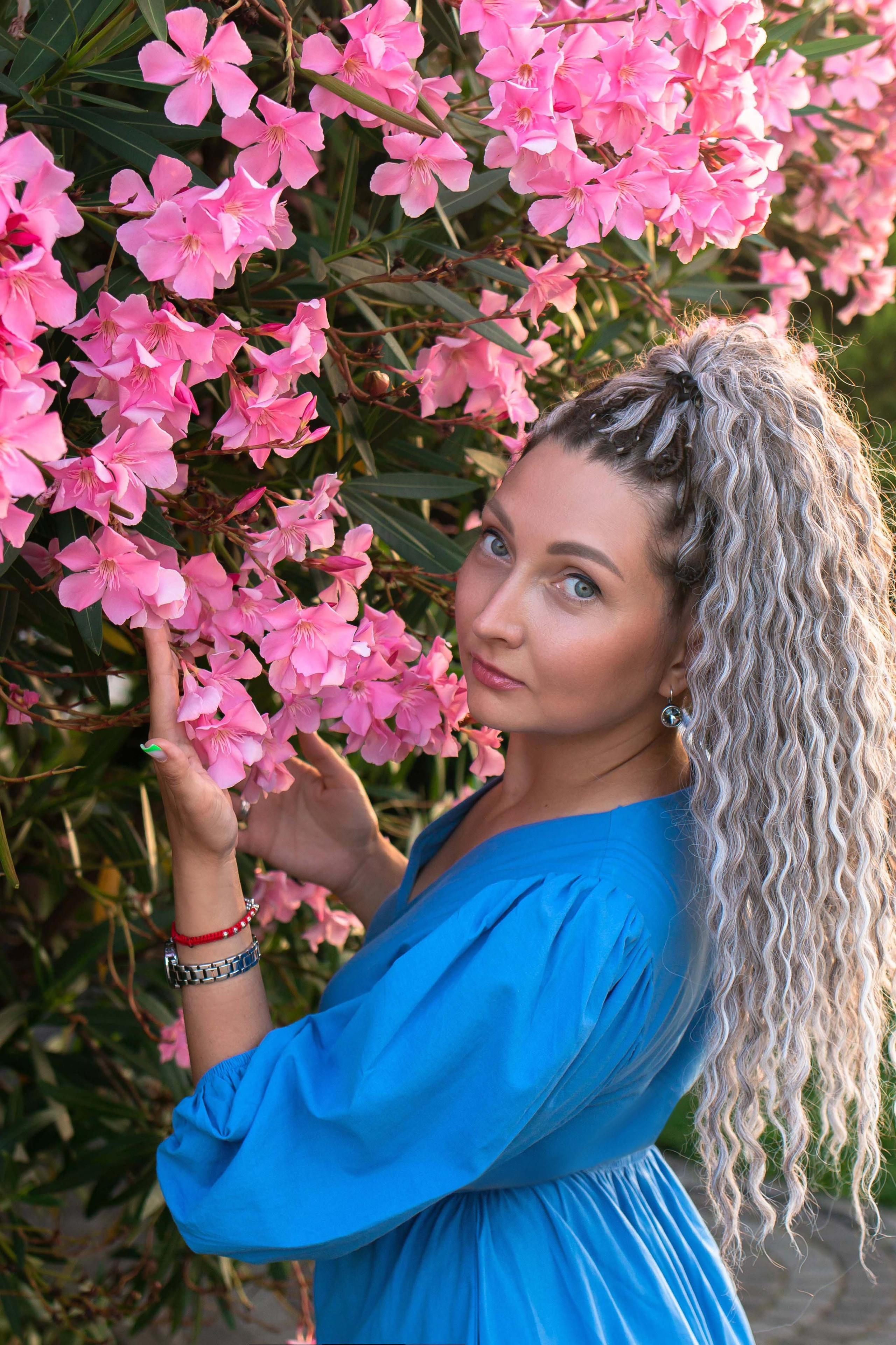 Огромный плюс «Богатыря» в том, что море совсем близко. Успеем сделать кадры и у замка, и на пляже за одну прогулку.