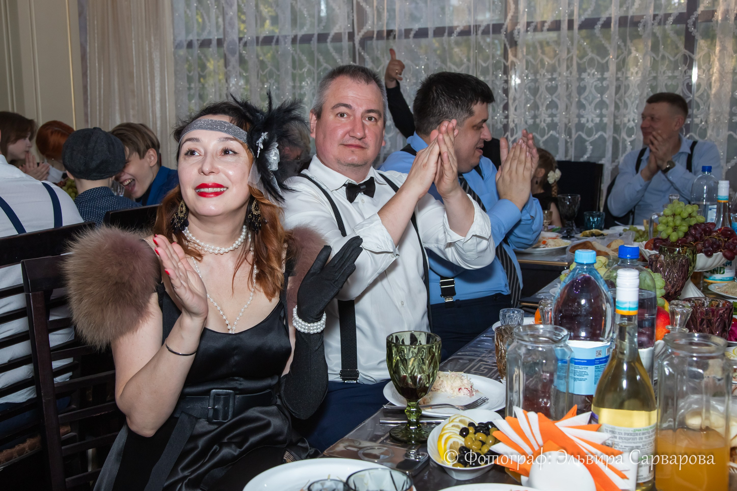 Гангстерская вечеринка в стиле 1920-х. Репортажный Фотограф