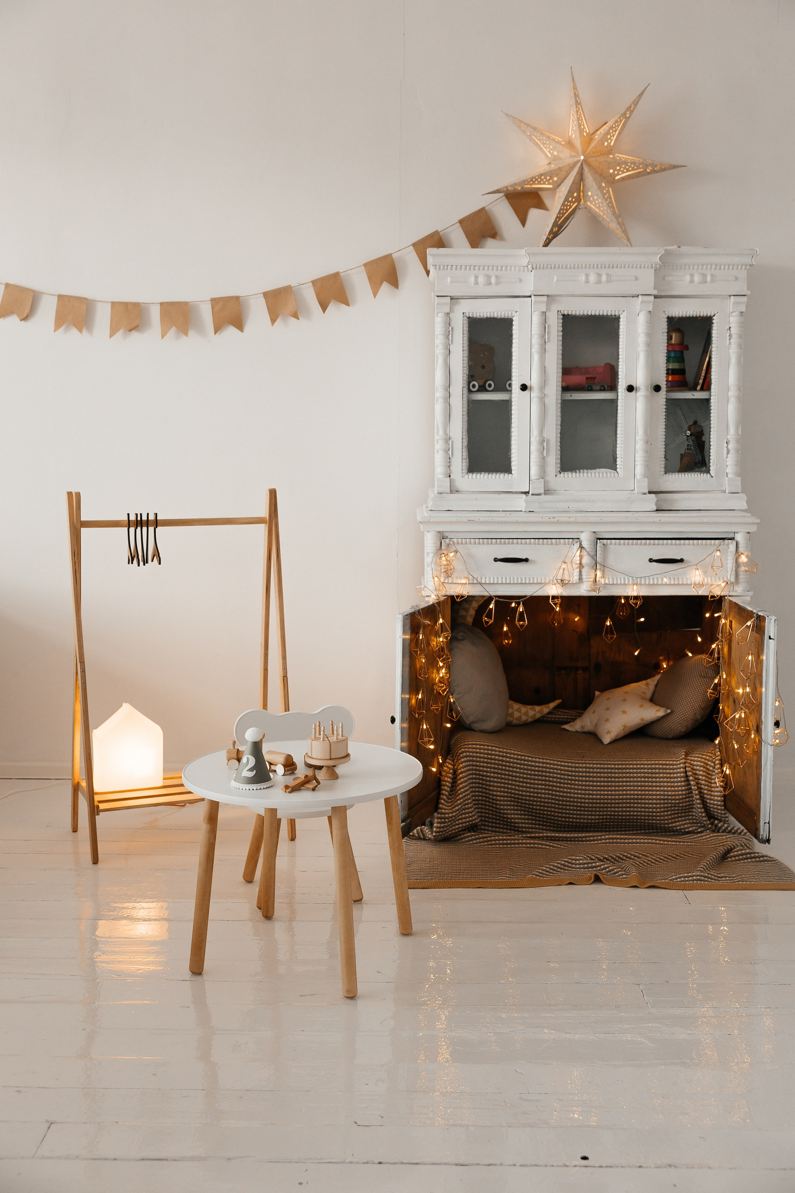 Лотос. Фотостудия 220 — первая в Чите фотостудия, предназначенная для работы