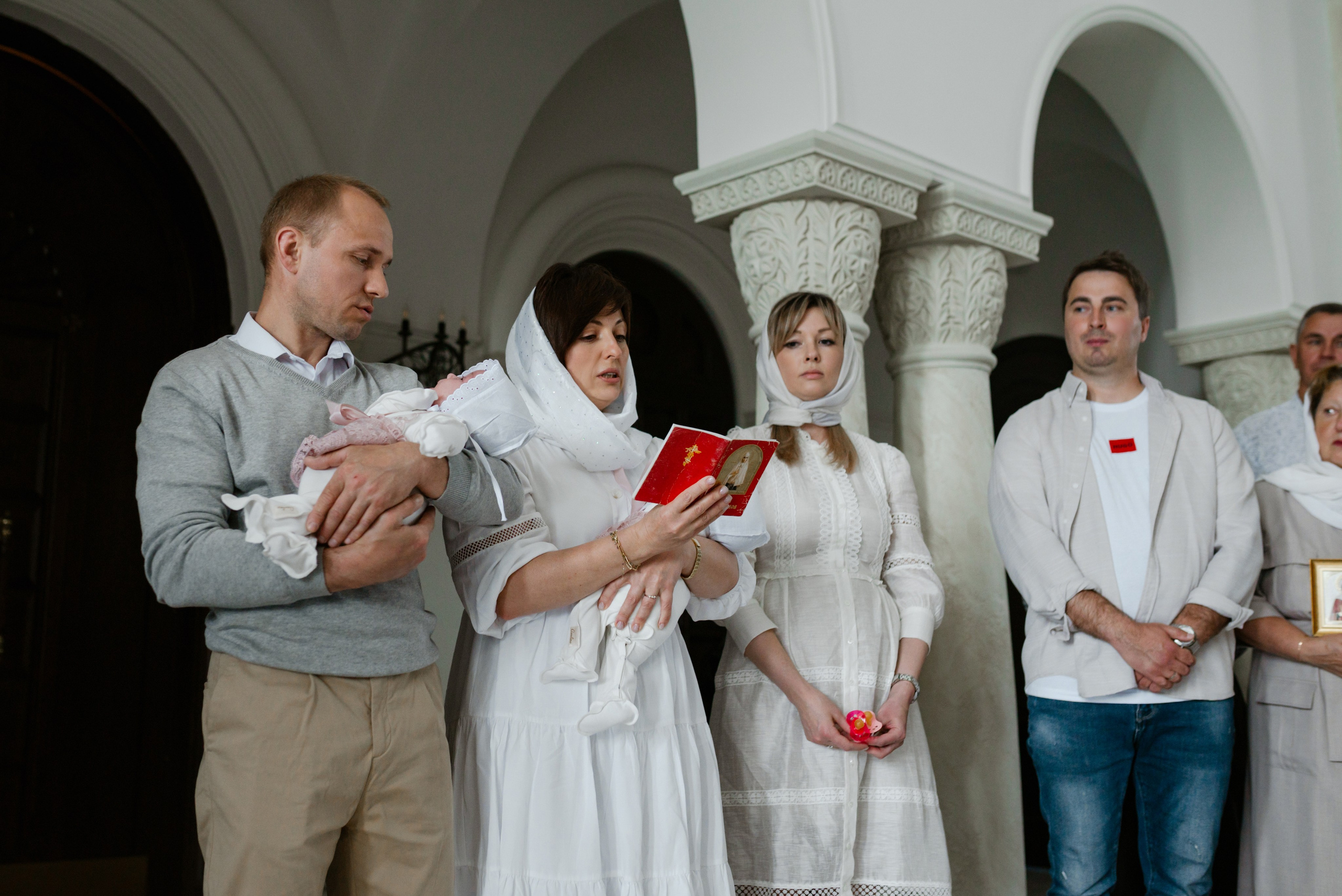 Крещение в Храме Воздвижения Креста Господня. Свадебный фотограф в городе Минск Крохмалюк Анна