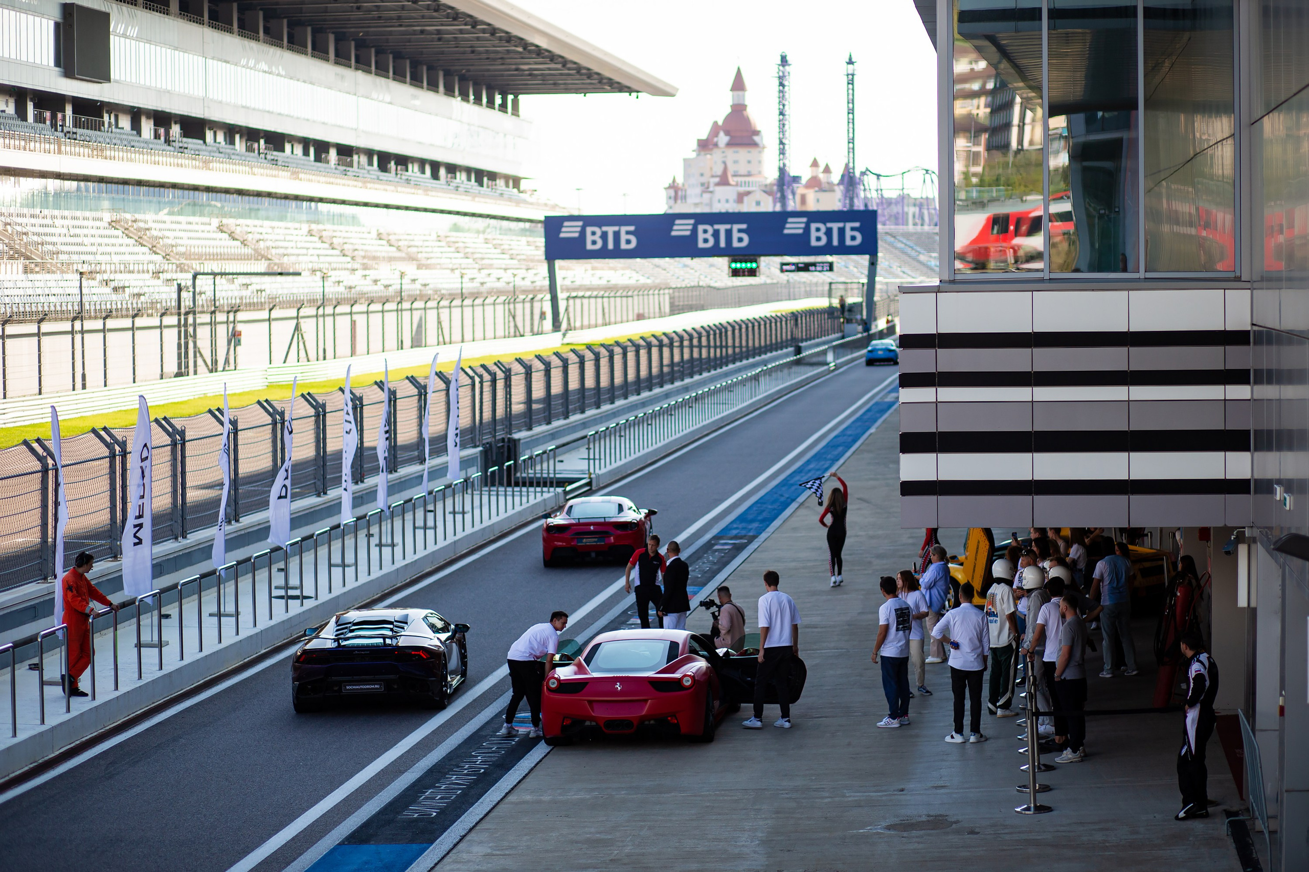 Italian Weekend Pioneer. Репортажный и fashion фотограф в Москве Сергей Бардин