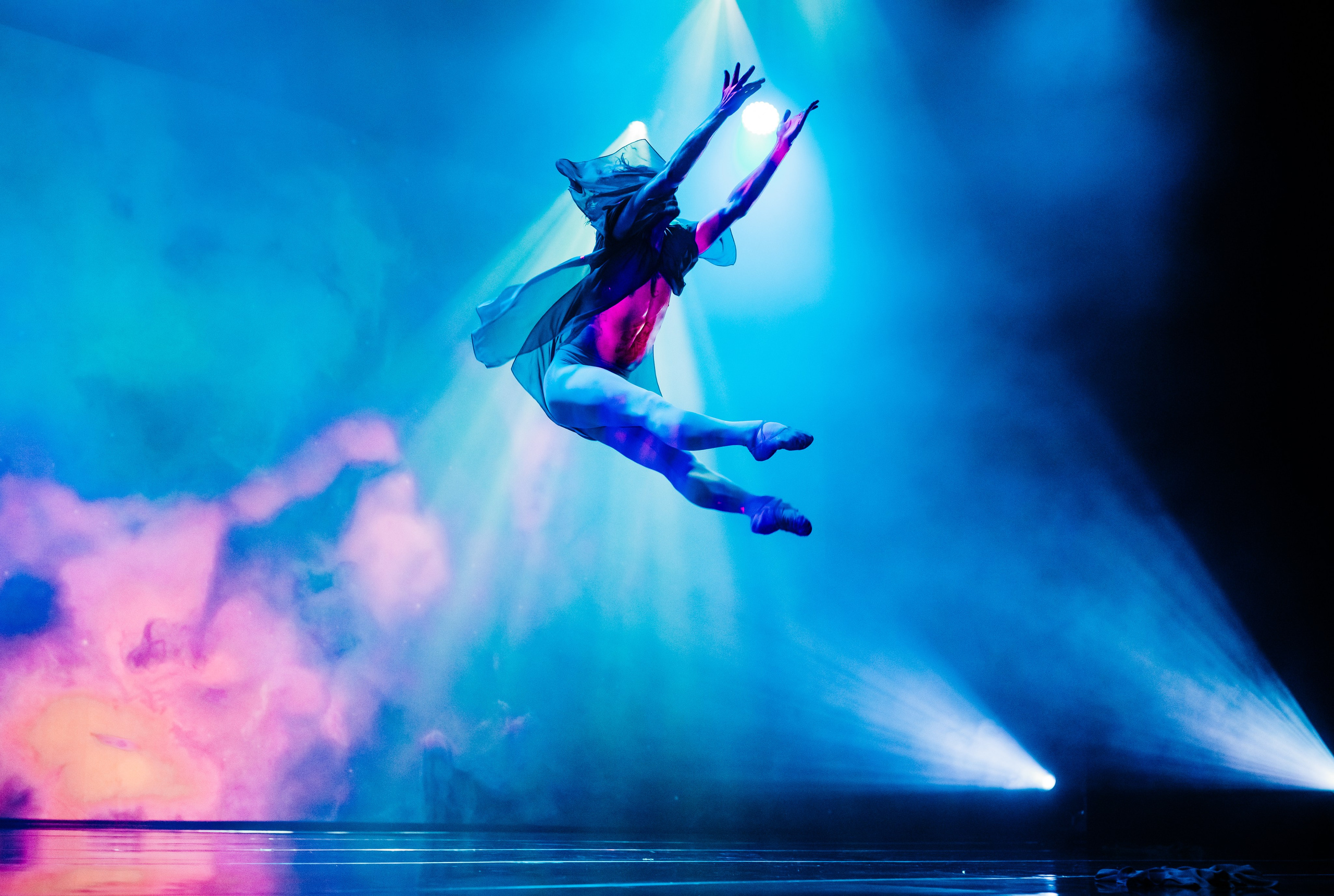 Виталий Кривцов Профессиональный репортажный фотограф сниму ваше мероприятие стильно, эмоционально и креативно. Репортажный, event, концертный и backstage фотограф из Москвы Виталий Кривцов