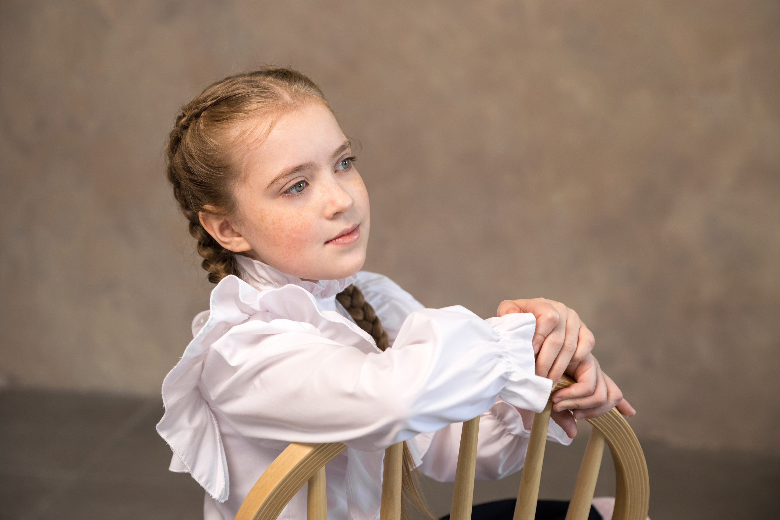 Портреты для четвертого класса в студии. Выпускные альбомы Евгении Виноградовой г. Липецк